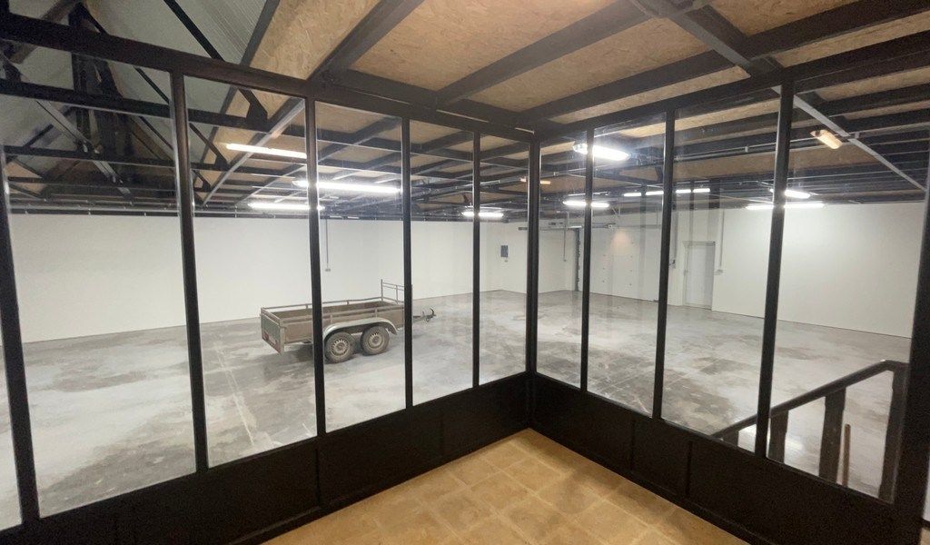 Gerenoveerde loods te huur in Oosterzele (Balegem) foto 5