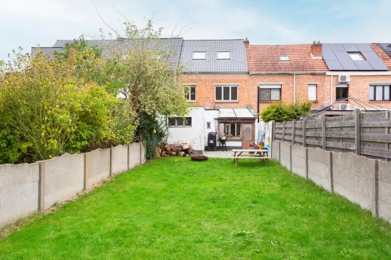 Ruime gezinswoning in rustige straat! foto 16