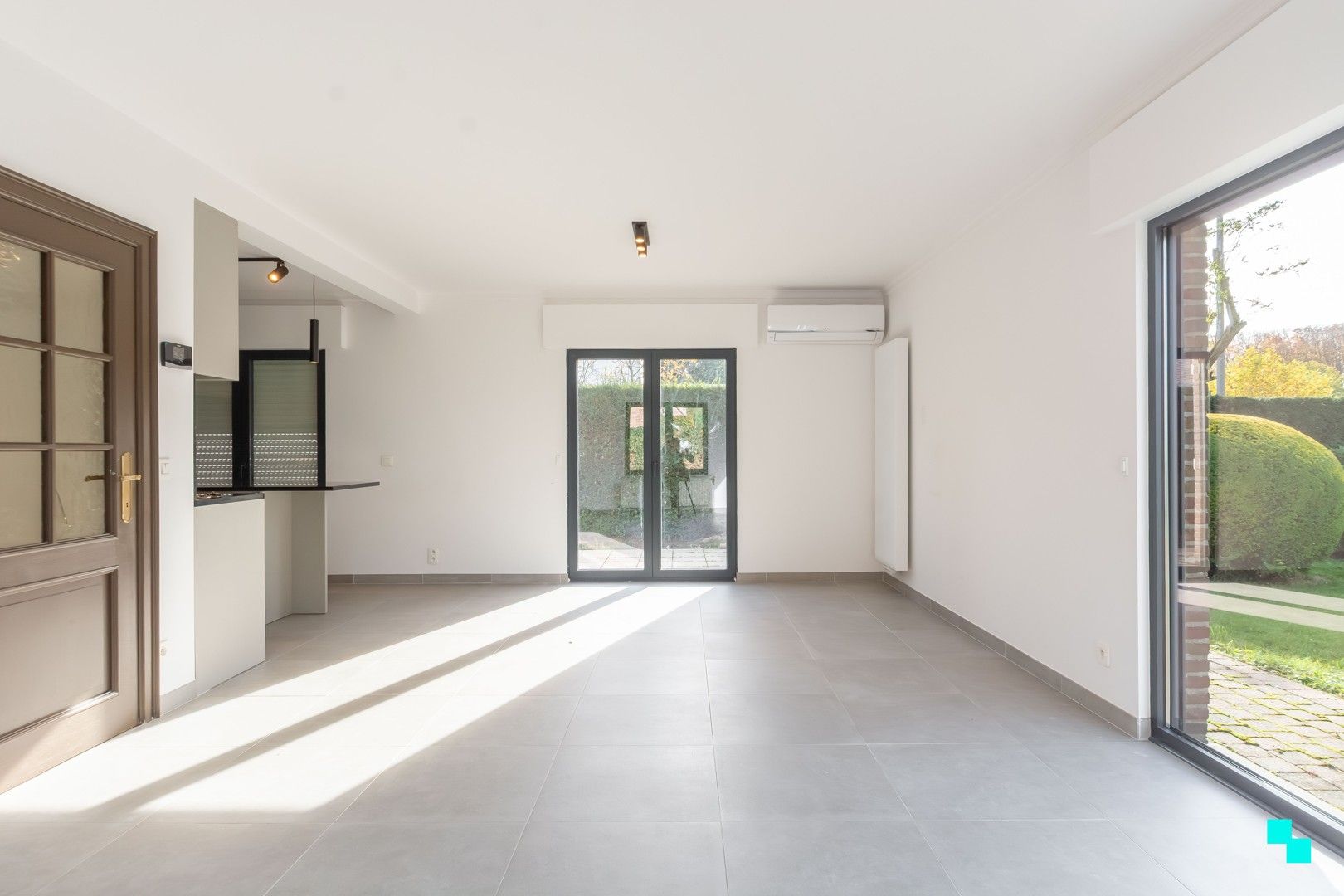 Ruime woning op rustige locatie te Wetteren foto 3