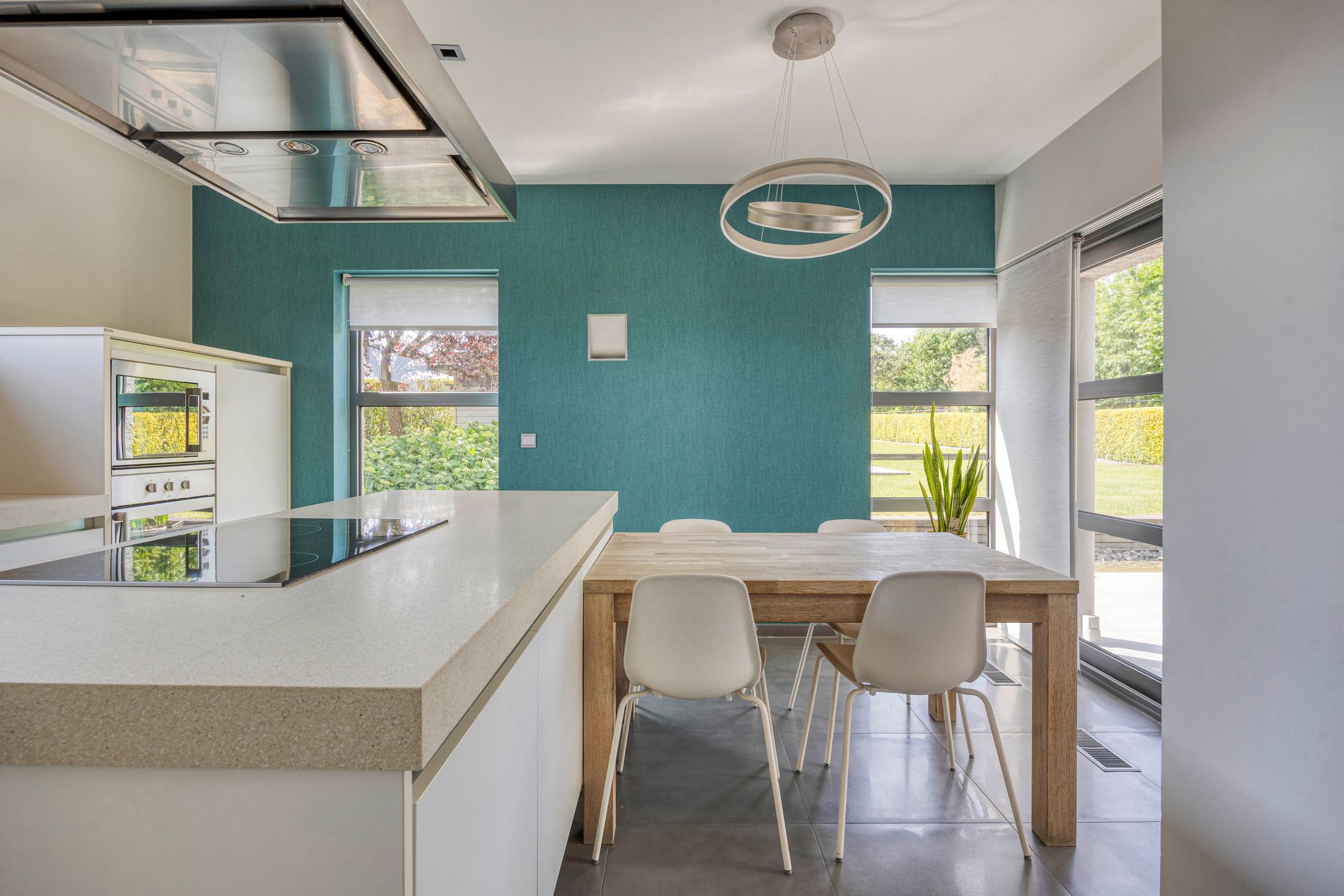 Prachtige villa op ruim perceel met mooi vergezicht foto 13