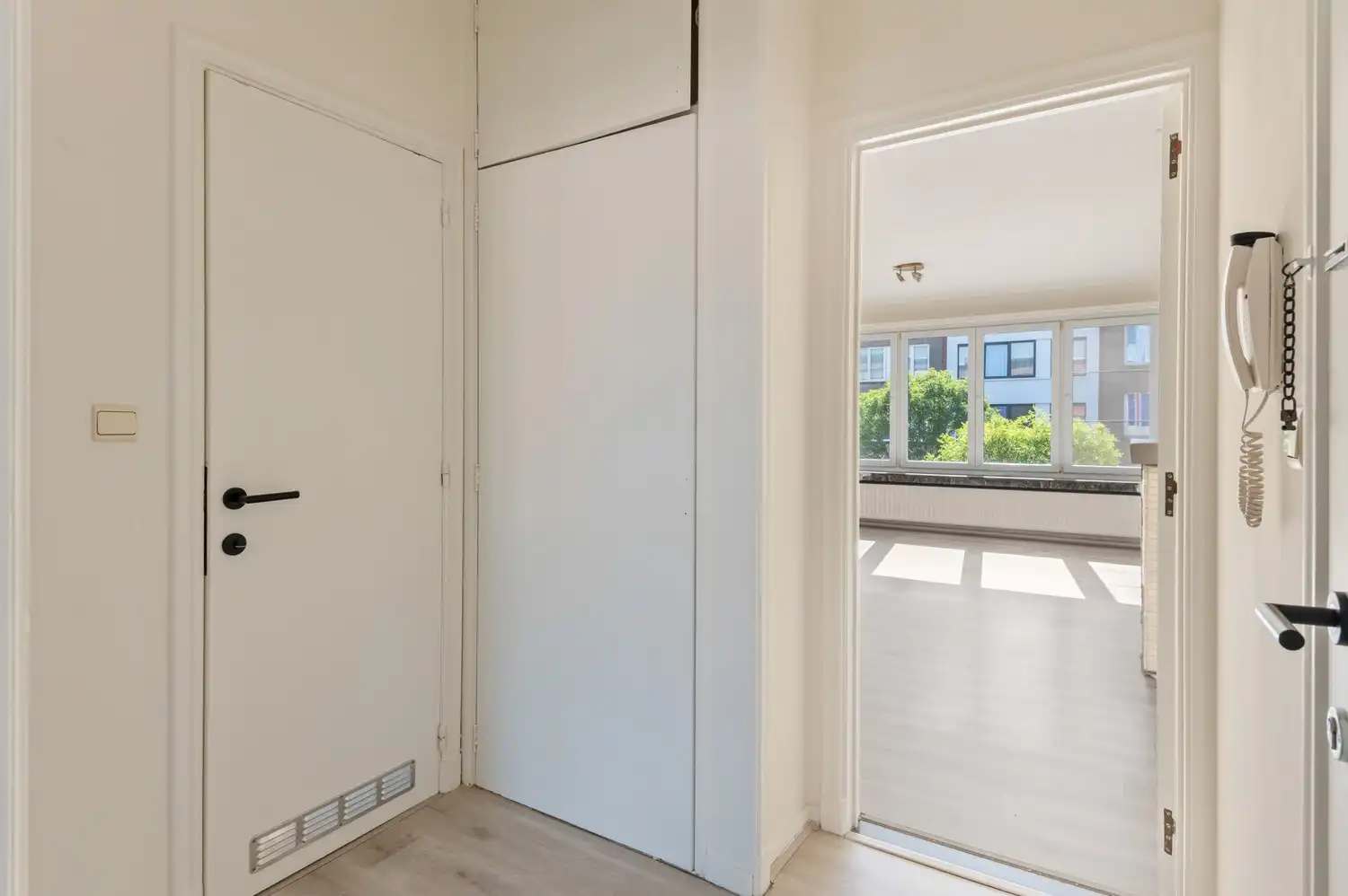 Instapklaar appartement met &nbsp;3 slaapkamers, terras én garage op een rustige ligging in Merksem foto 6