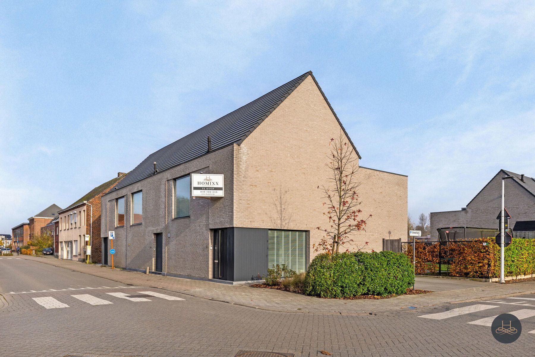 Energiezuinige, moderne woning met mooie tuin foto 2