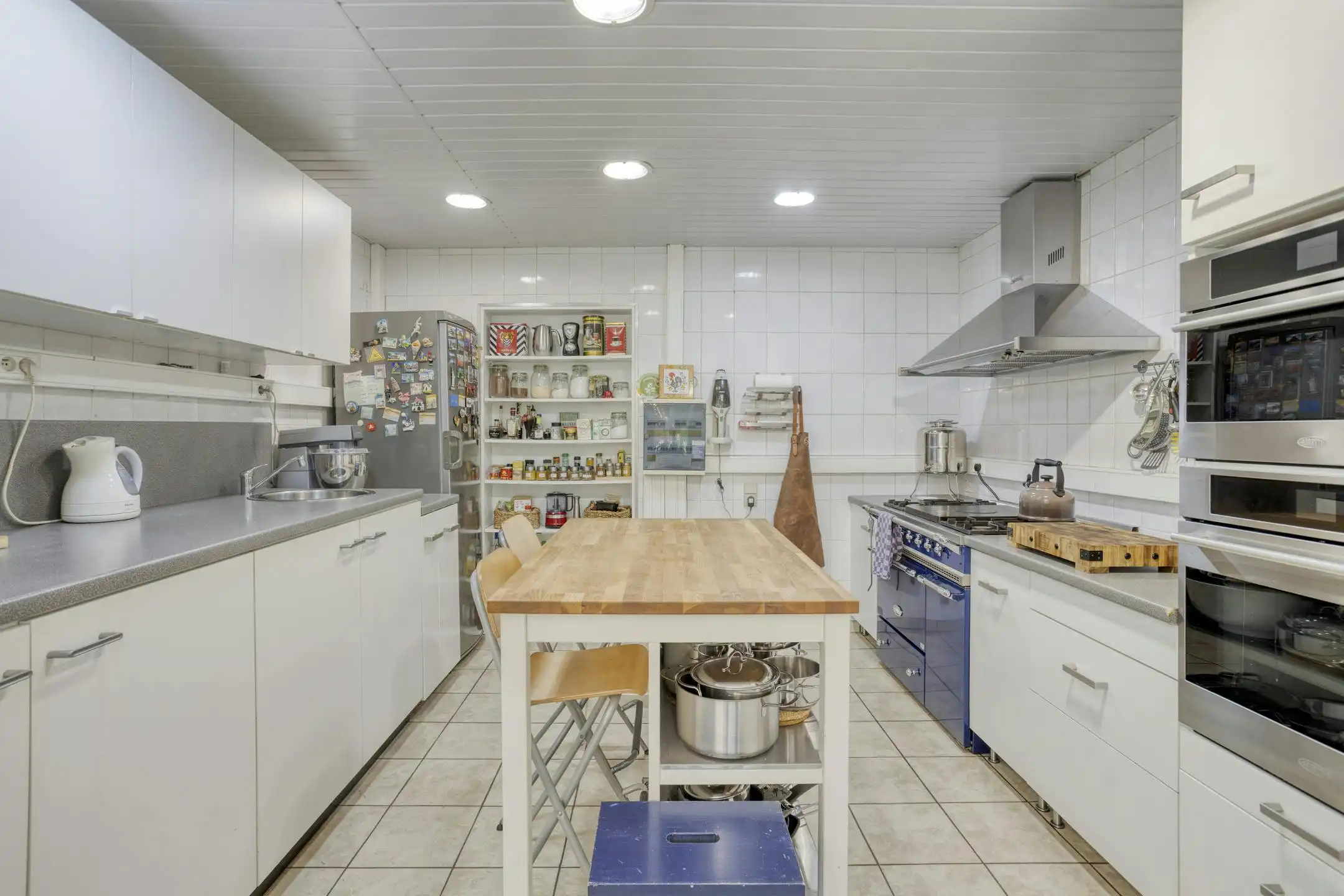 Handelspand met ruime woonst te koop in Ekeren foto 13