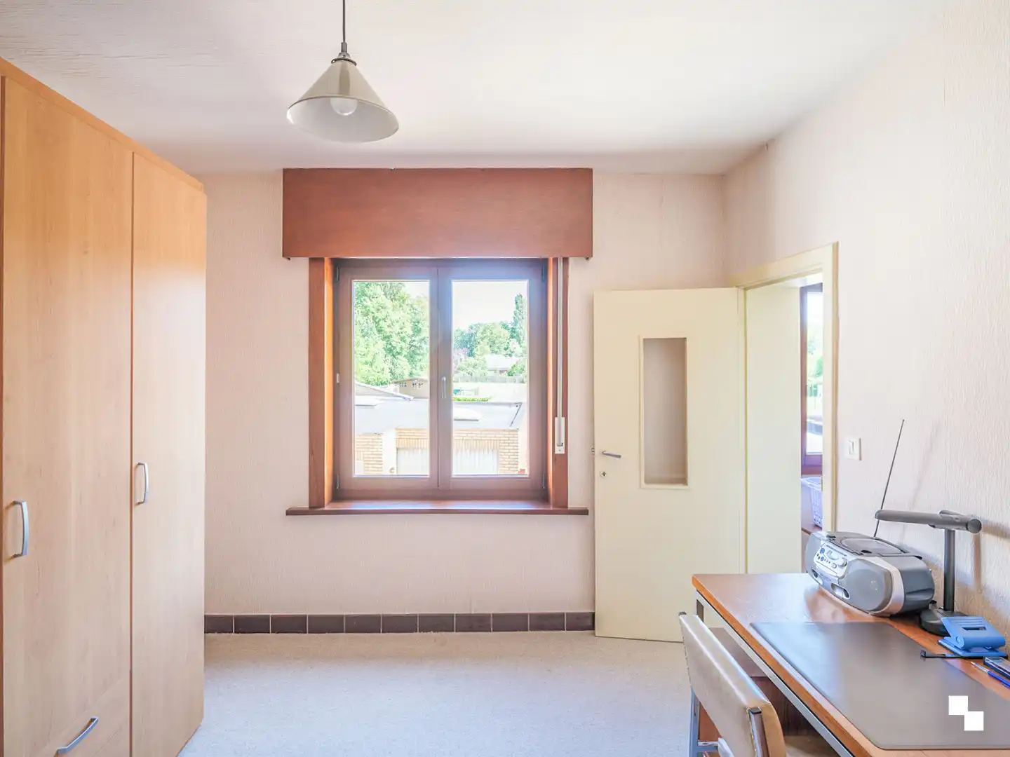 Op te frissen woning met gezellige tuin in het hart van Merelbeke foto 16