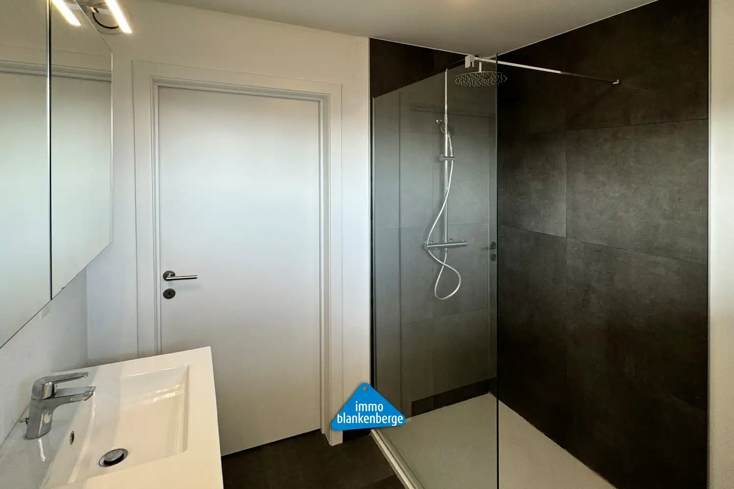 Prachtig en lichtrijk duplex appartement te huur foto 13