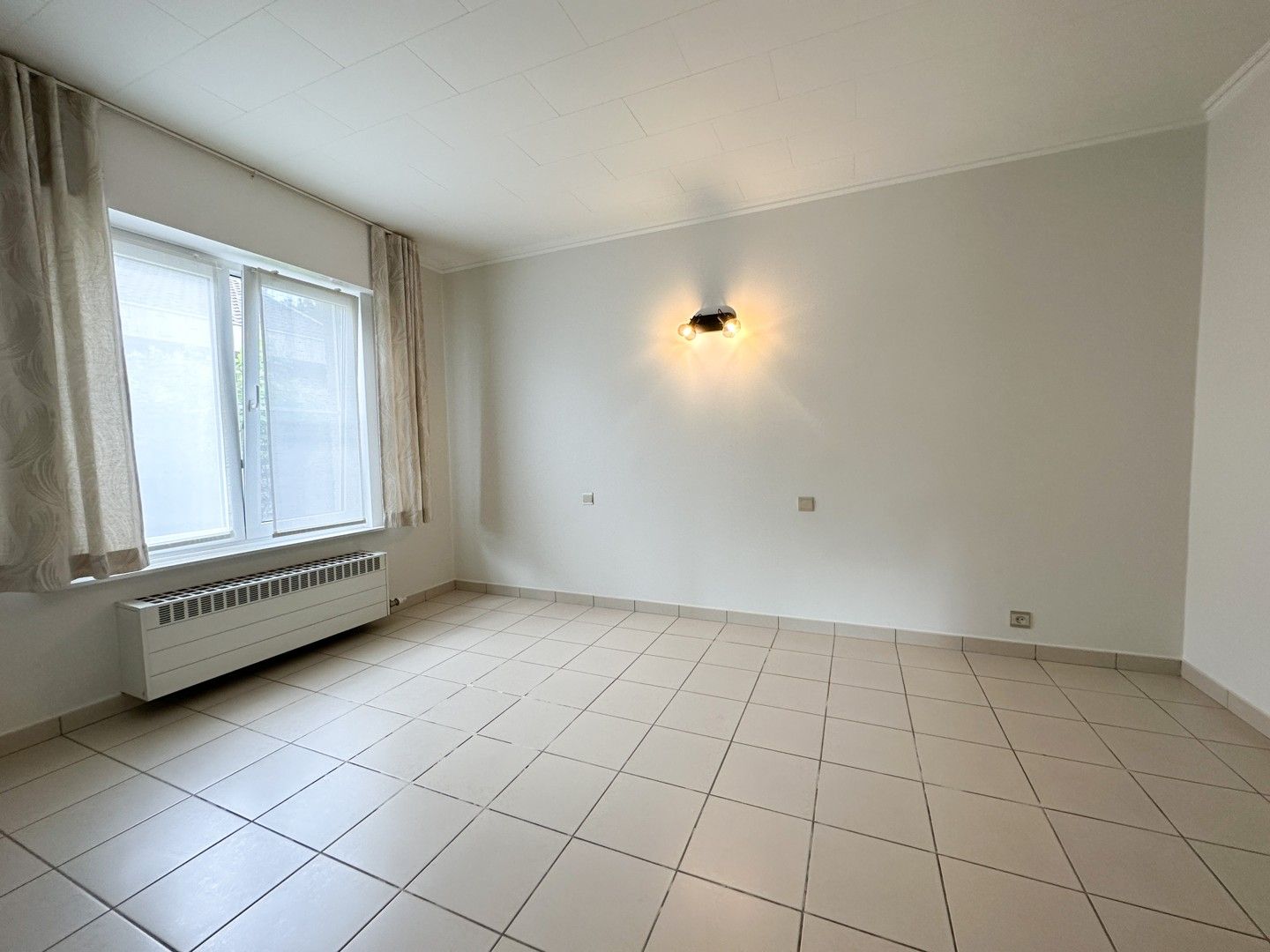 Charmante bungalow met 3 slaapkamers op toplocatie in Tielt! foto 8