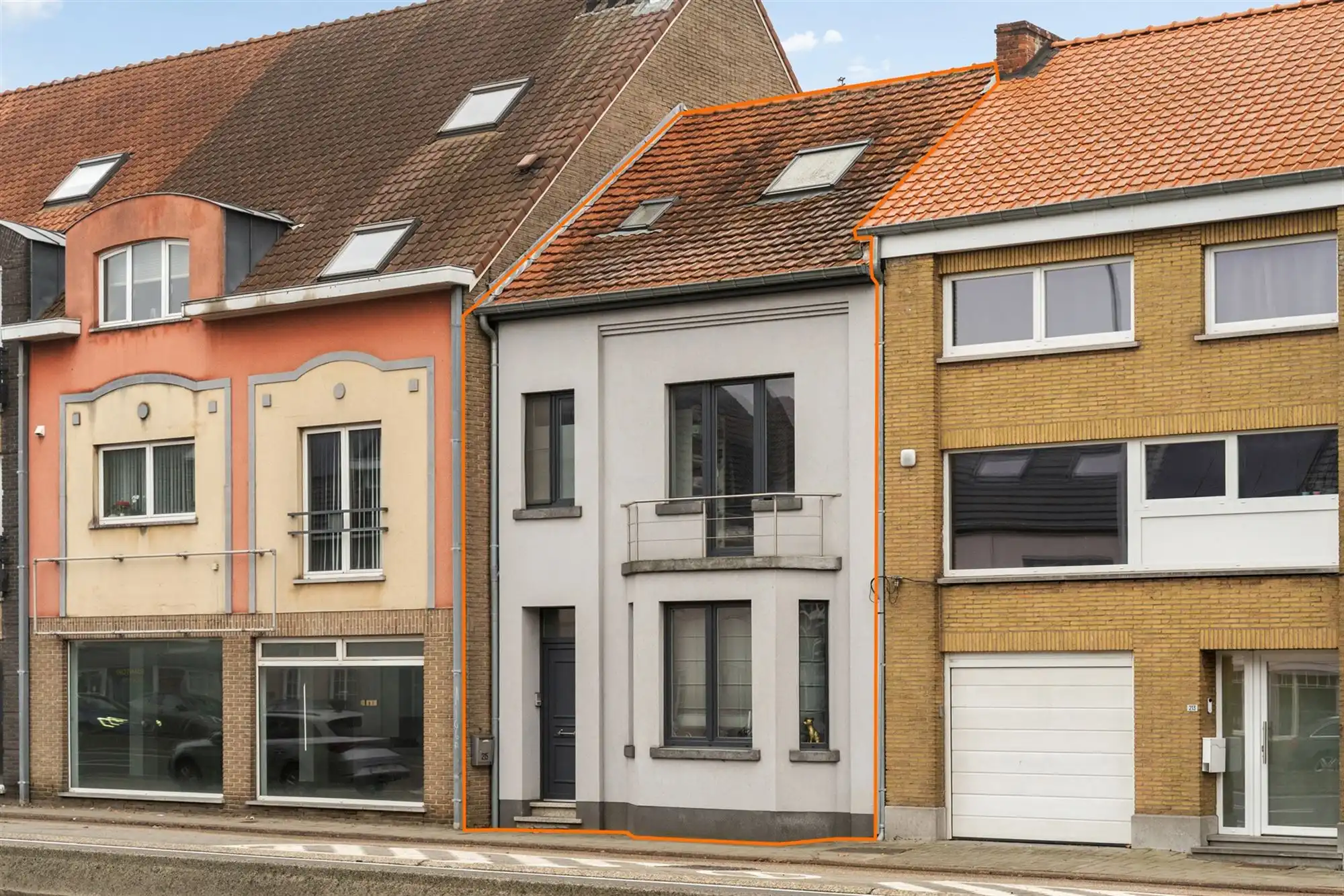 KNAP GERENOVEERDE WONING (175M²) MET 4 SLAAPKAMERS EN LEUKE STADSTUIN TE HASSELT foto 29