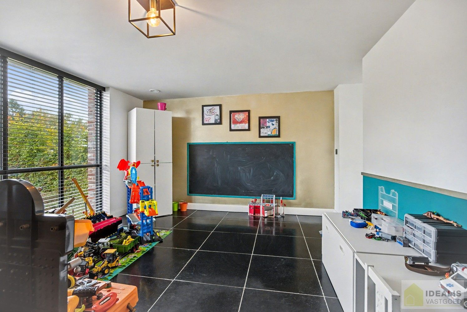 IDEALIS VASTGOED - BIJZONDERE EN HOOGWAARDIG AFGEWERKTE VILLA OP GEGEERDE LOCATIE foto 16