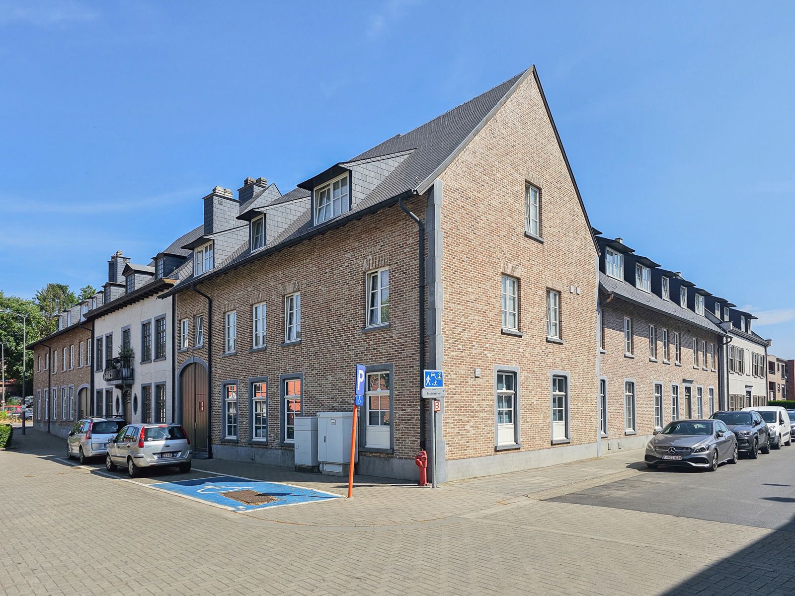 ()=>{if(producerUpdateValueVersion(node),producerAccessed(node),node.value===ERRORED)throw node.error;return node.value} Bosdellestraat 10-12 - 1933 Zaventem Sterrebeek
