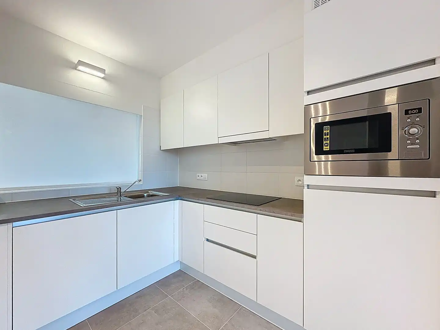 Welgelegen nieuwbouw assistentiewoning in hartje Oostduinkerke-dorp. foto 7