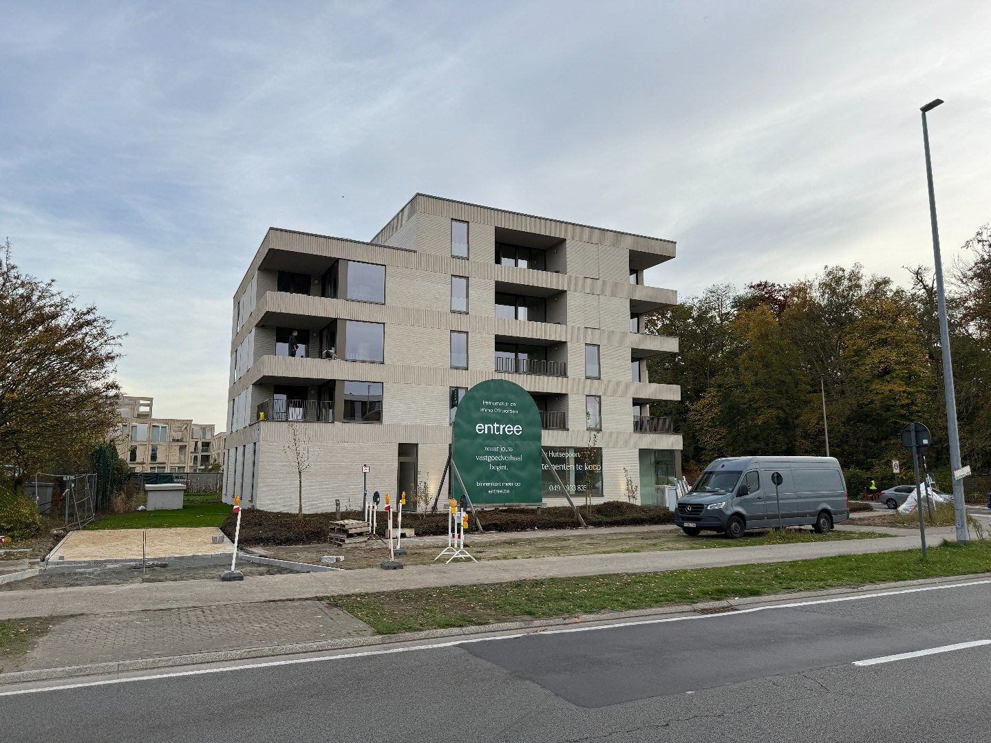 Modern 2-slaapkamer appartement met terras foto 4