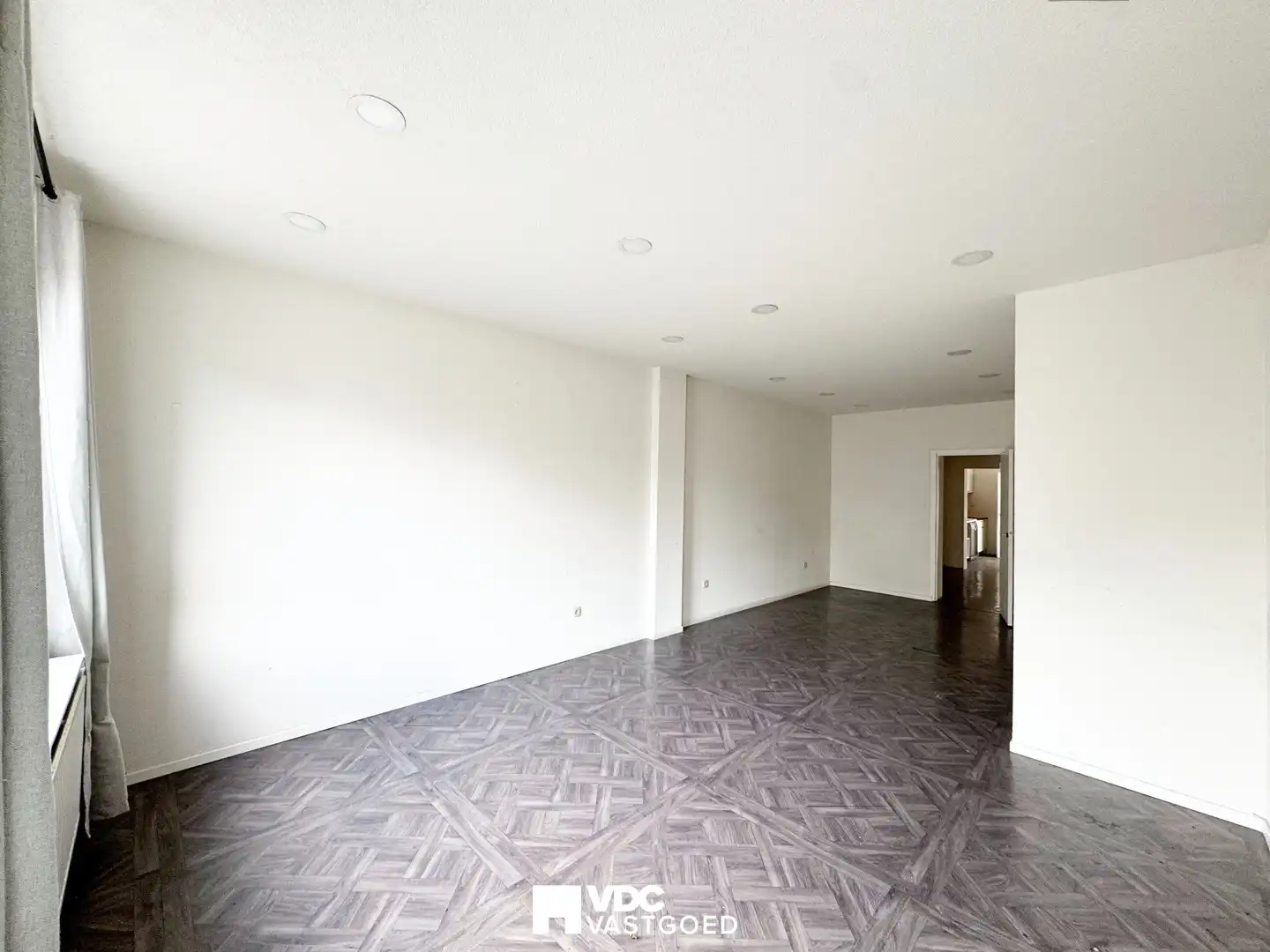 Te renoveren rijwoning met veel potentieel te Hoepertingen foto 2