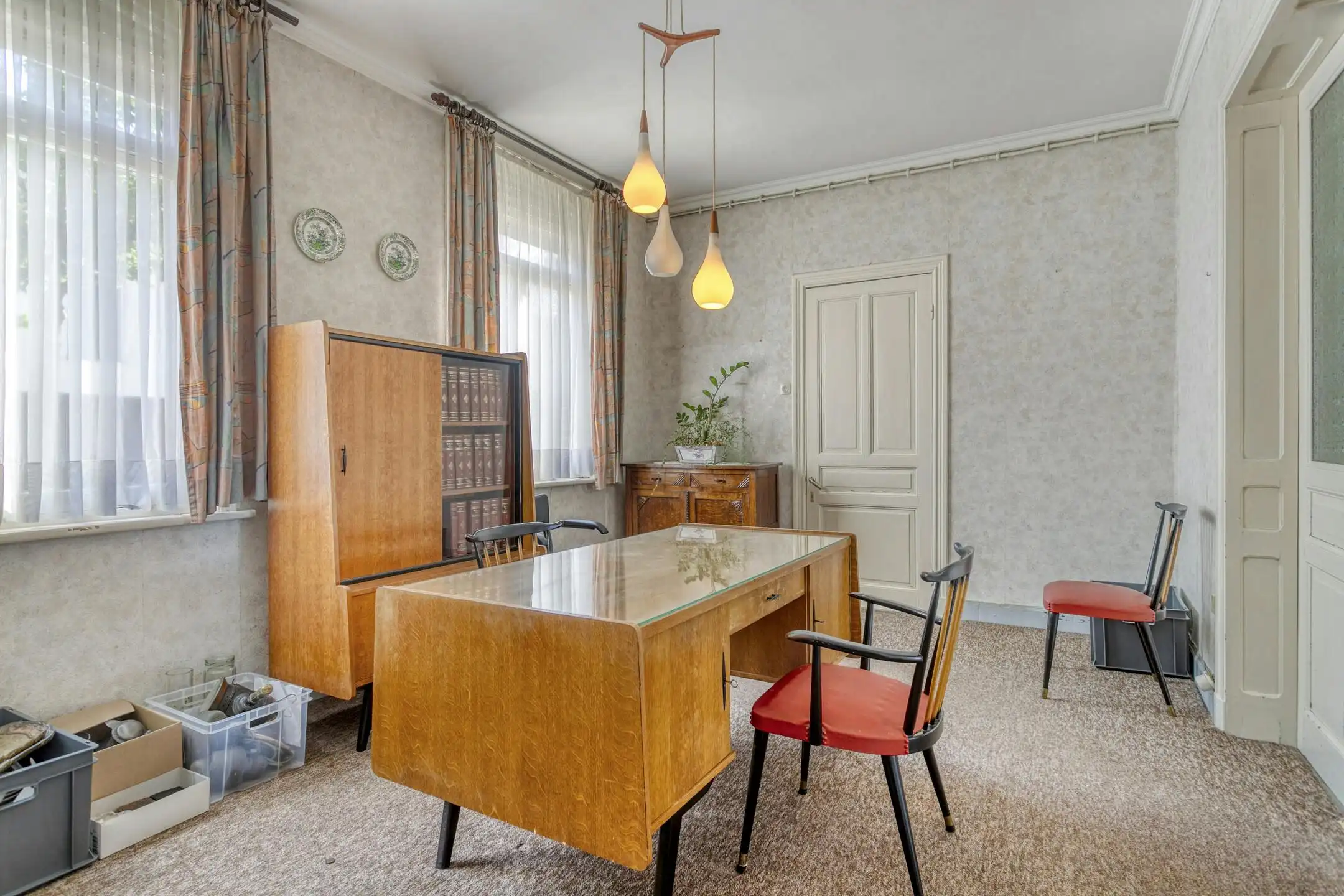 Karaktervol huis met zonnige tuin, 3 slaapkamers én garage met uitweg foto 9