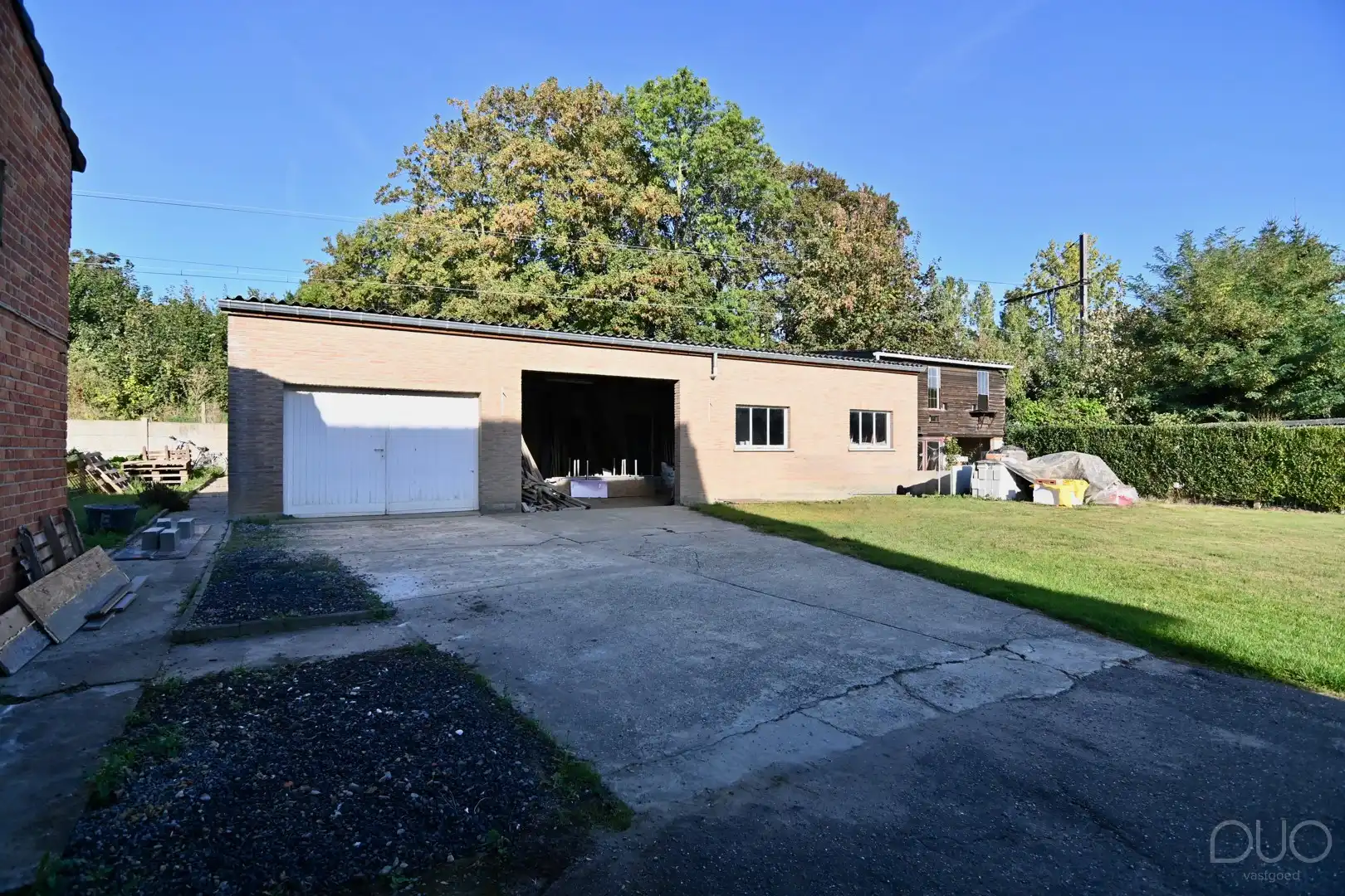 Charmante halfopen woning met loods en bouwmogelijkheden op 9a53ca foto 24