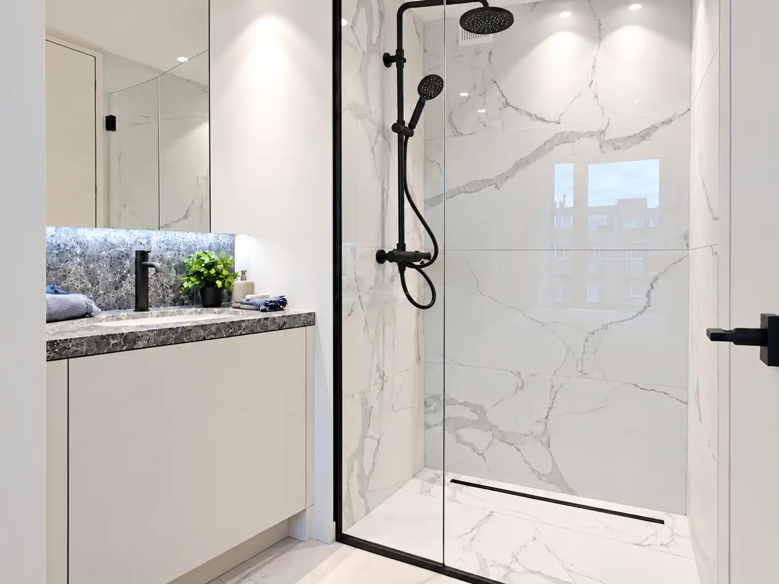 Gerenoveerde penthouse met zeezicht, zonneterrassen, Knokke foto 10