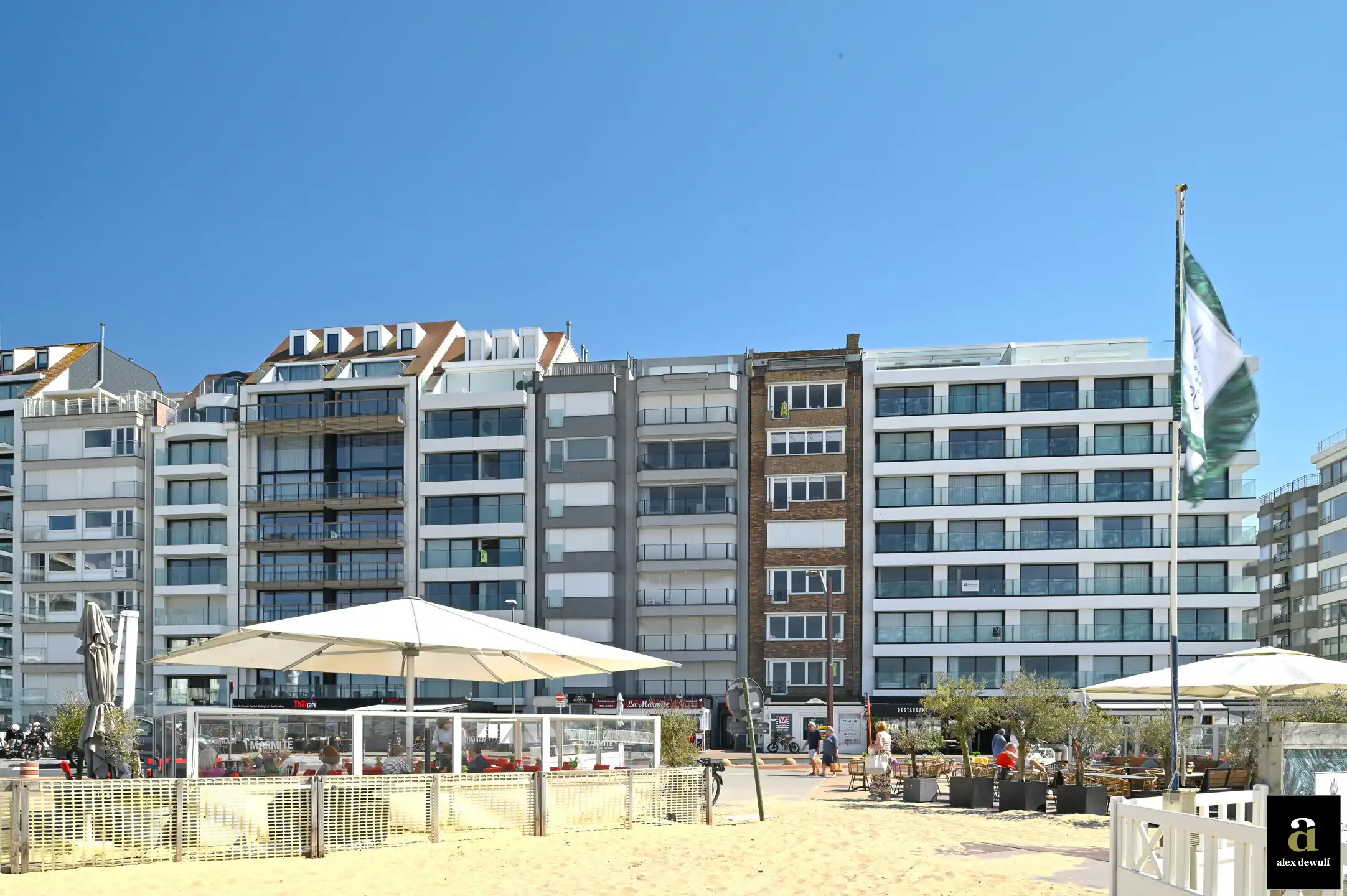 Pas gerenoveerd appartement met zeezicht op het Rubensplein. foto 2