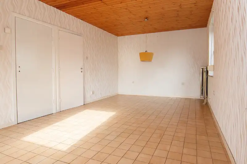 Te renoveren (uitbreidbare) woning (6% btw) of sloop/heropbouw op een rustig gelegen perceel van +- 11are op wandelafstand van het centrum van Diepenbeek! foto 10