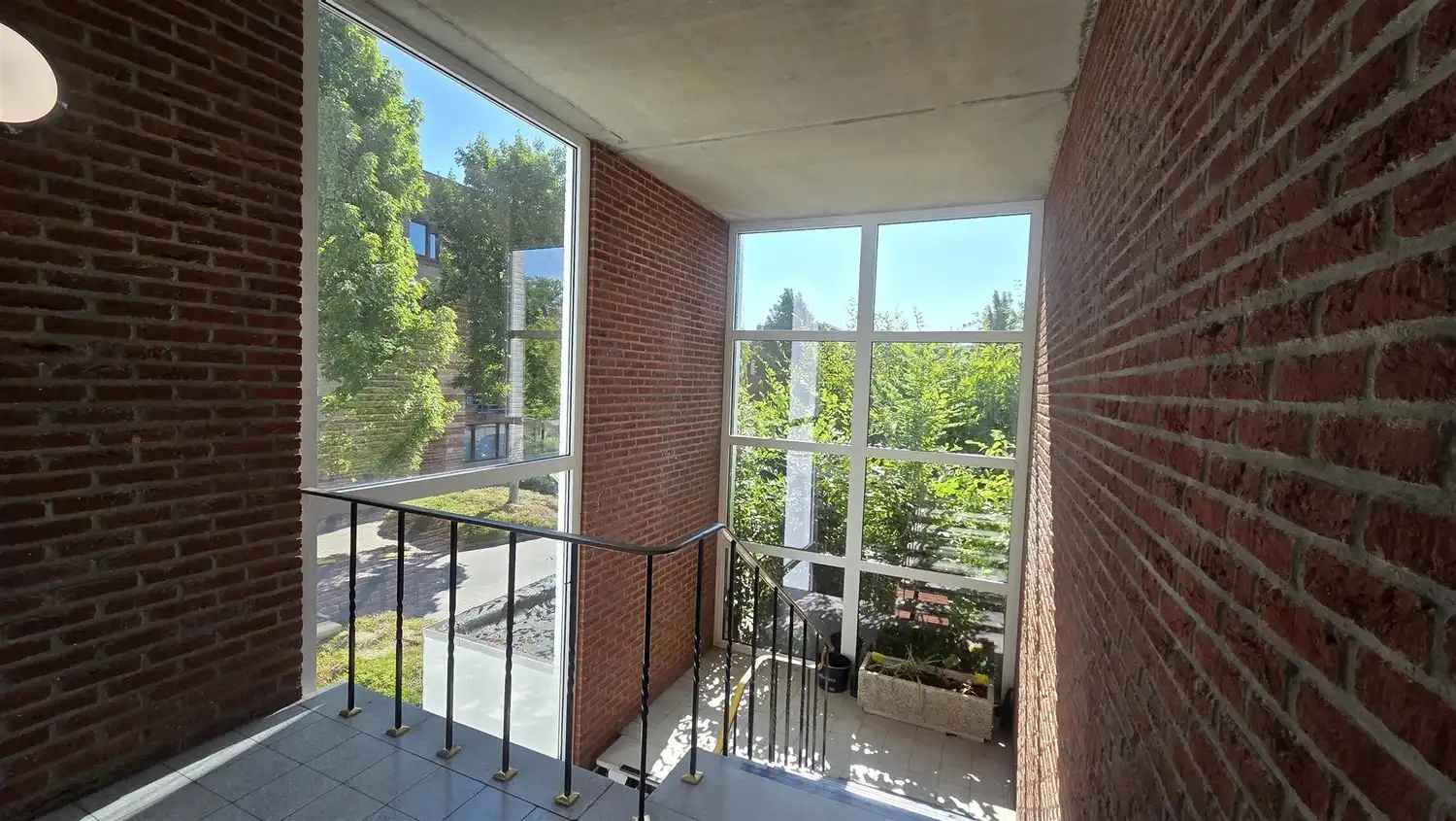 Ruim en energiezuinig appartement met 2 slaapkamers nabij Genk-Centrum foto 6