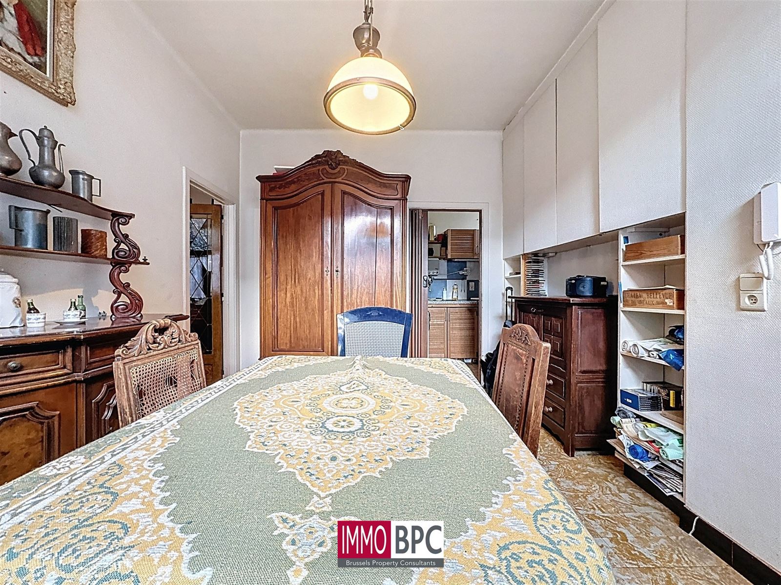 Kleine charmante achterwoning met tuin en dubbele garage te renoveren  foto 8