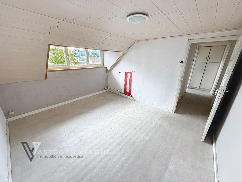 Te renoveren handelspand met duplex appartement op zichtlocatie foto 29
