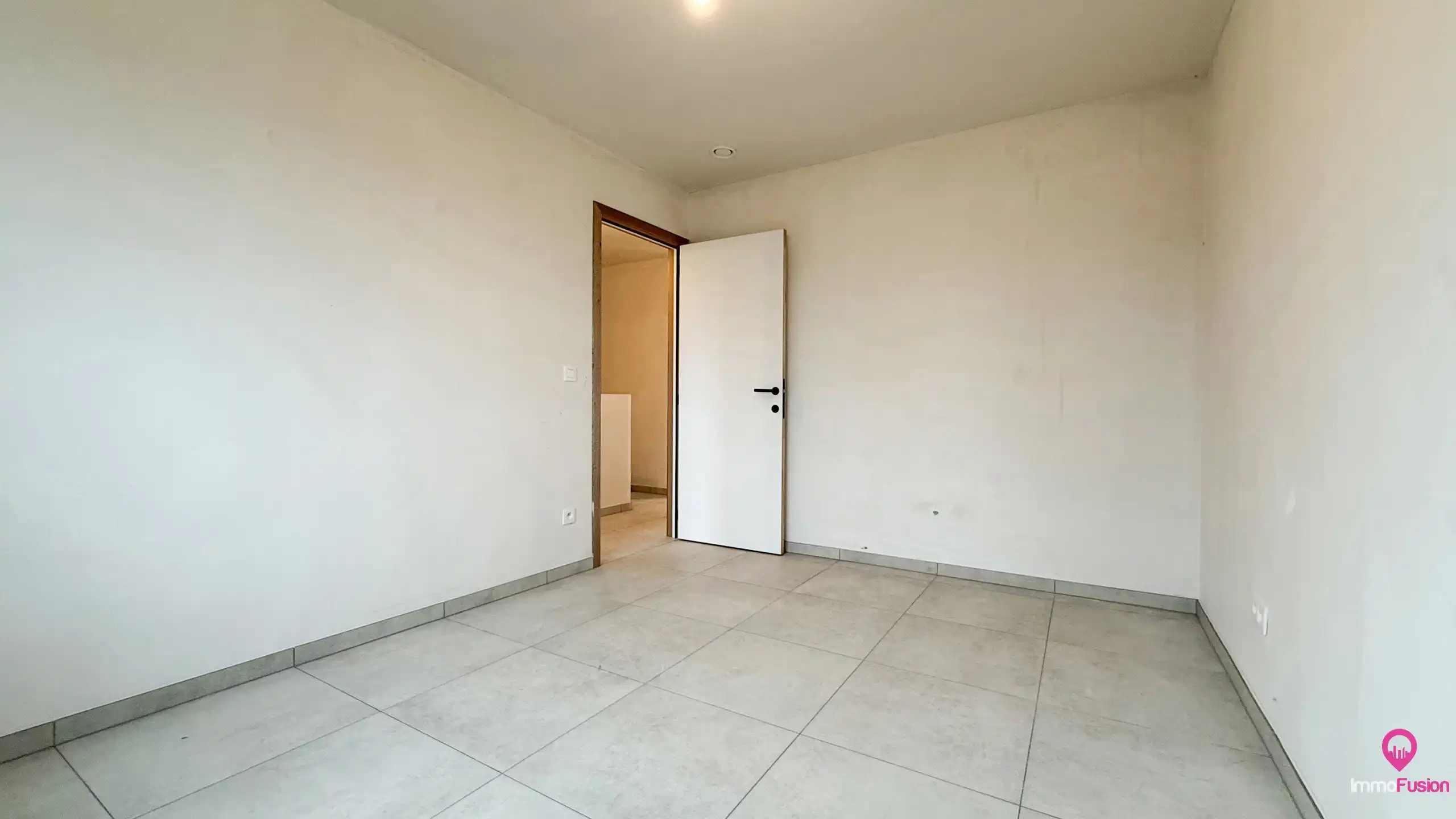 Nieuwbouw met 4 slpks en aangelegde tuin E-peil 4 te Koersel foto 16