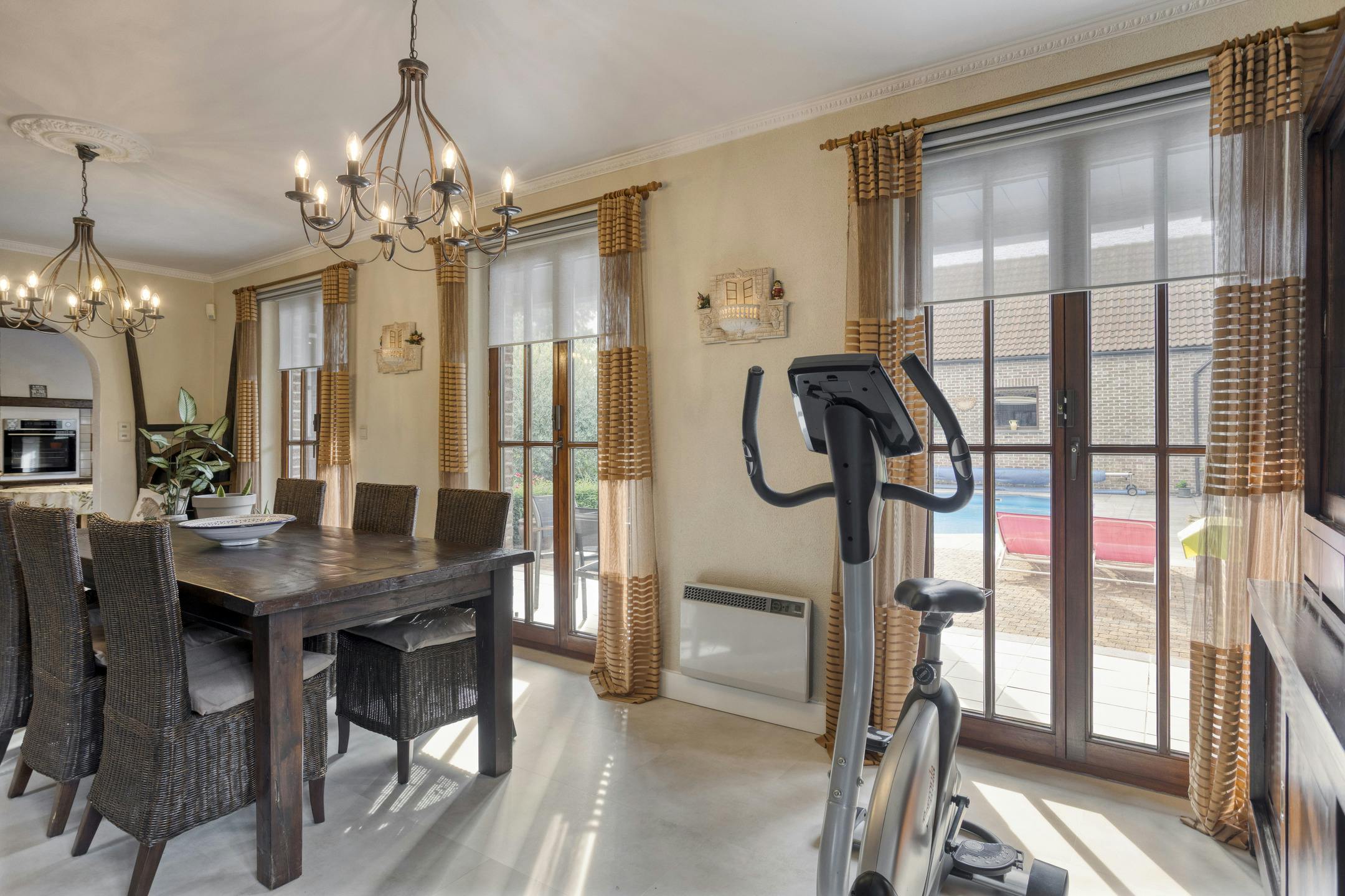 Vrijstaande woning met groot bijgebouw te koop in Wuustwezel foto 12