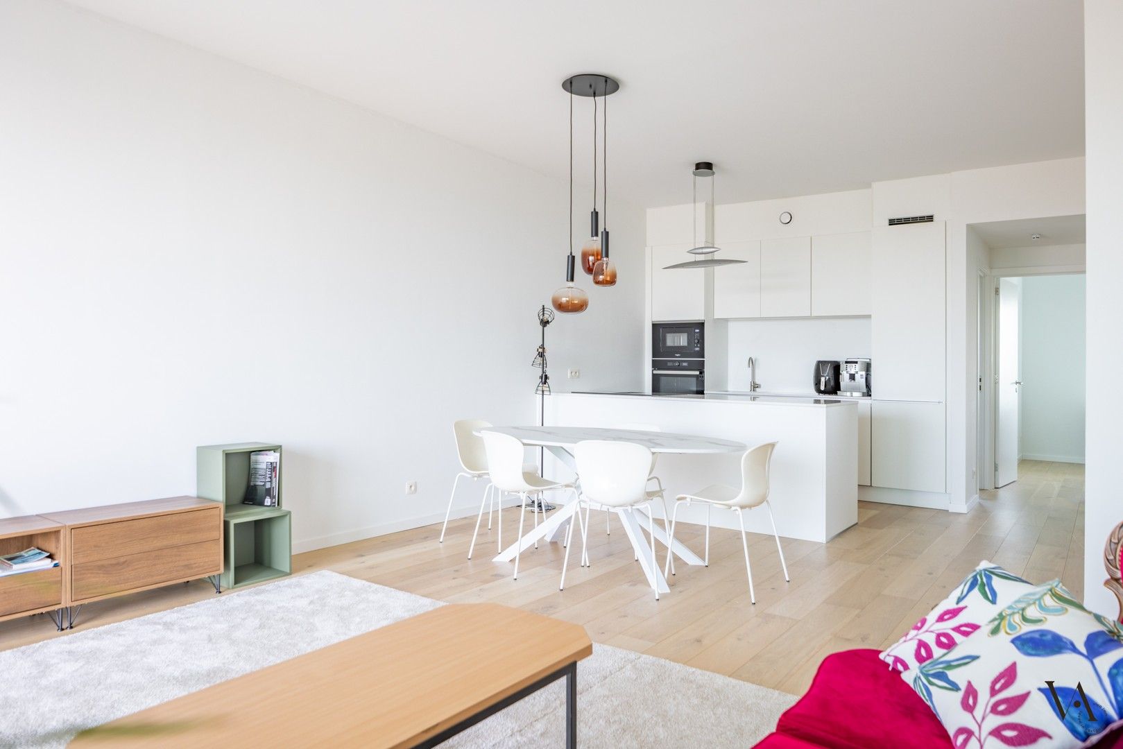 Bemeubeld appartement met ruim terras en prachtige "view" - korte termijn verhuur foto 2