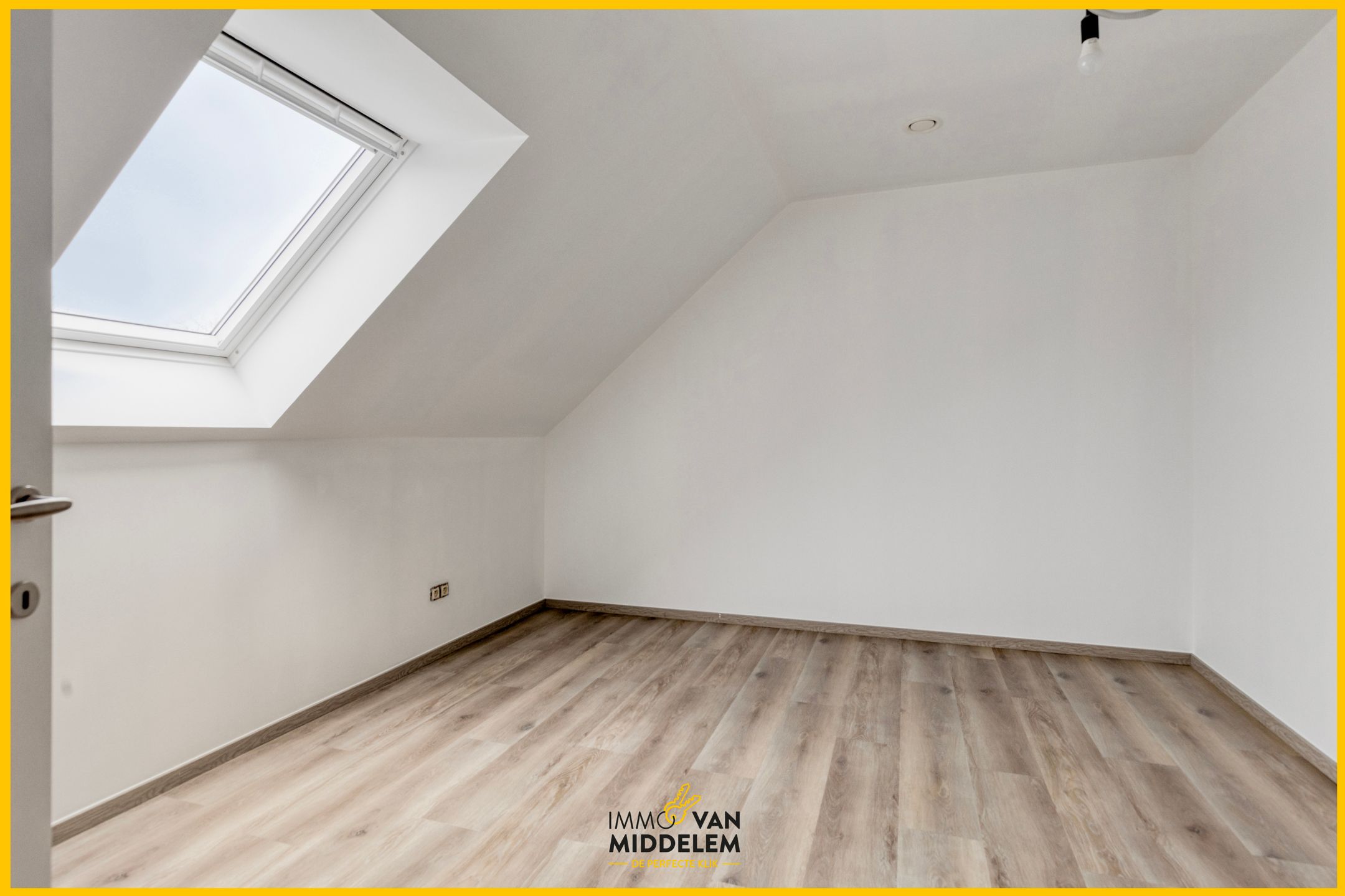 NIEUWE ENERGIEZUINIGE WONING MET 3 KAMERS, GARAGE EN ATELIER foto 14