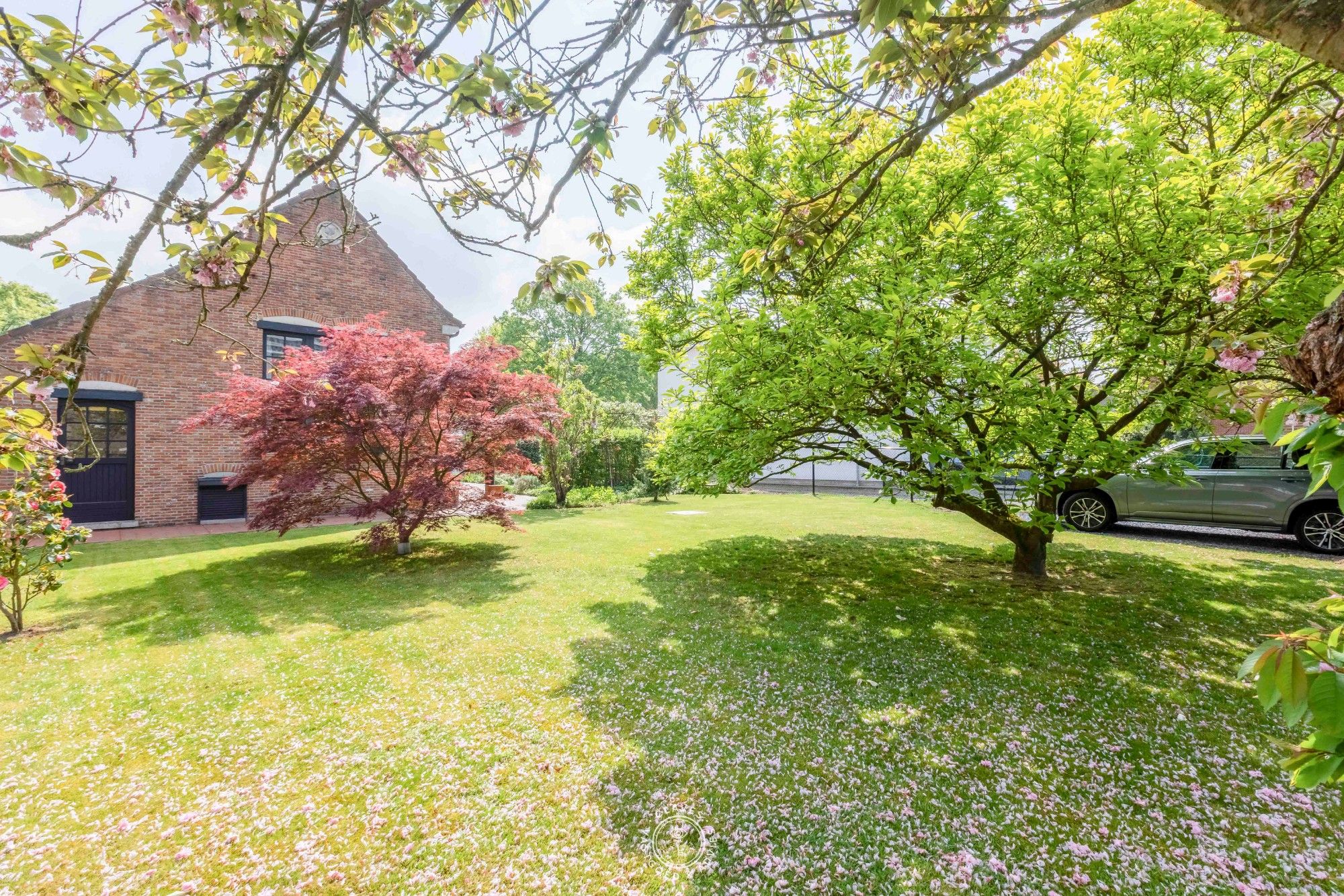 Karaktervolle villa op uitzonderlijk perceel van 3.262 m² foto 3