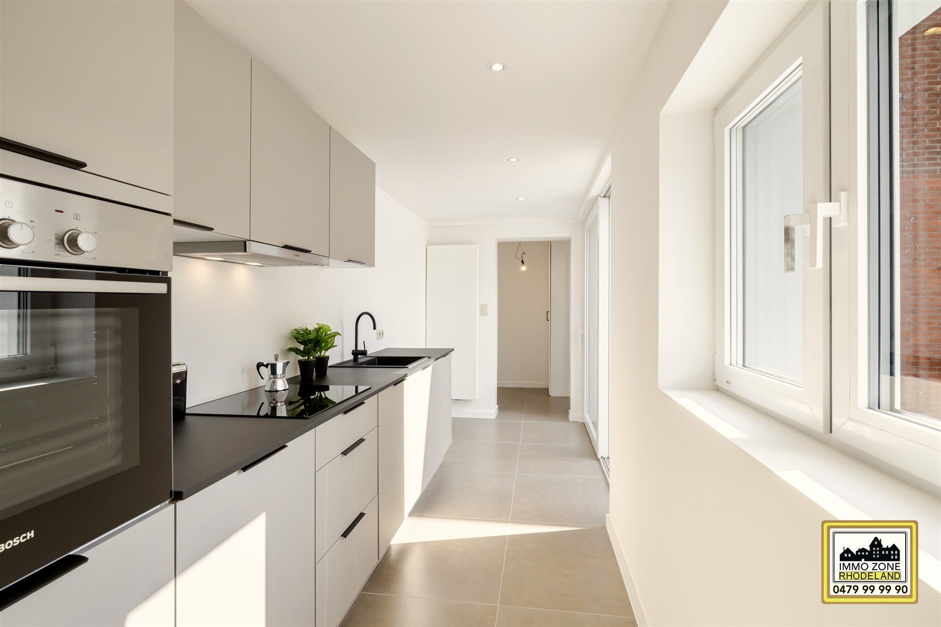 Super instapklare woning met 3 slpks, garage en tuin foto 12