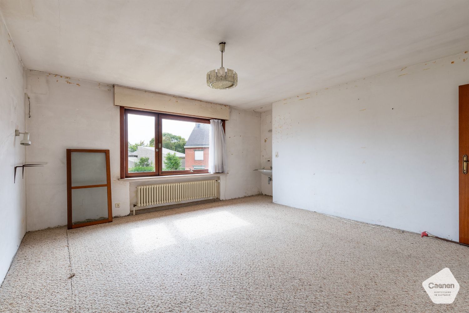 Wonen en werken in het hart van Ruddervoorde ! Deze woonst omvat 5 slaapkamers & 2 garages! foto 12