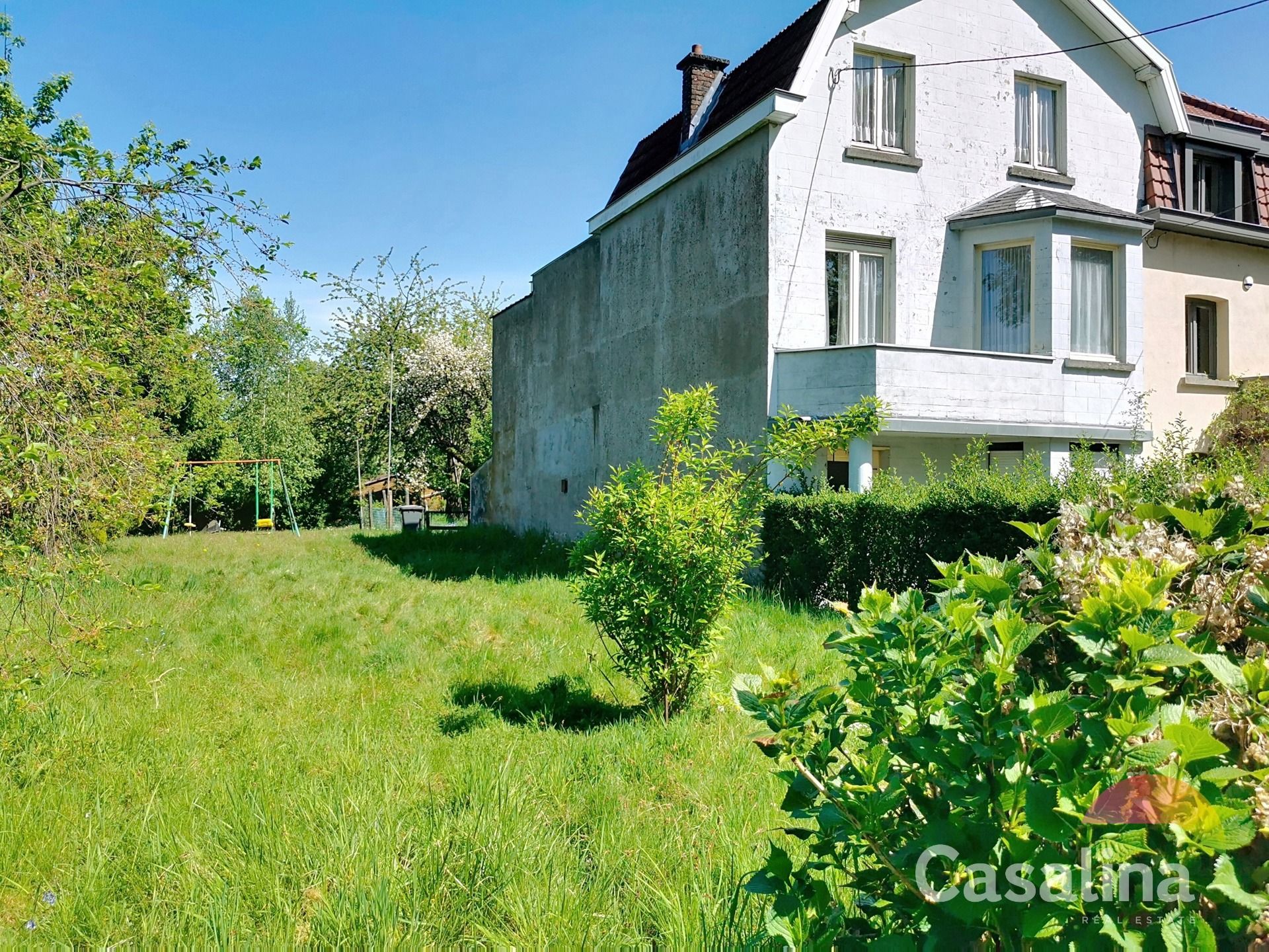 Bouwgrond nabij Place Dumont  foto {{pictureIndex}}