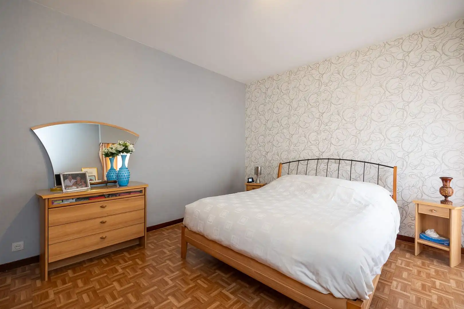 Opbrengsteigendom met 5 appartementen en garages foto 42