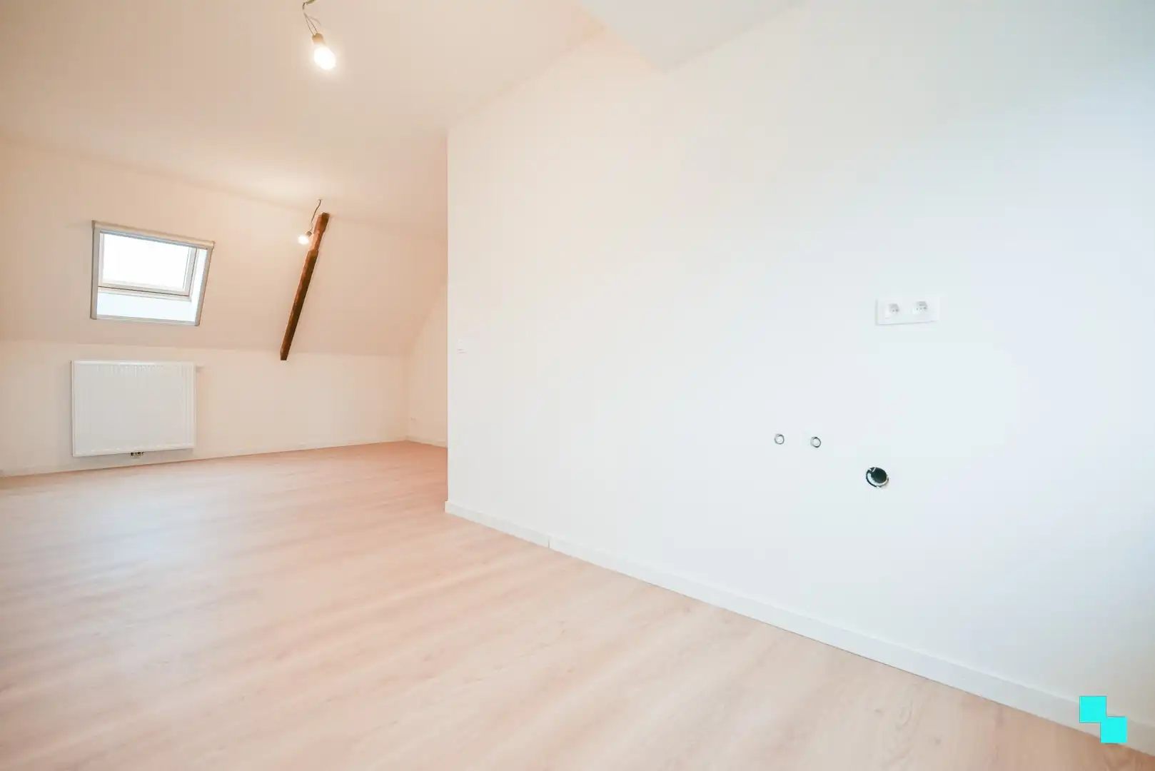 Ruime, instapklare woning met 4 slaapkamers nabij het centrum van Izegem foto 23