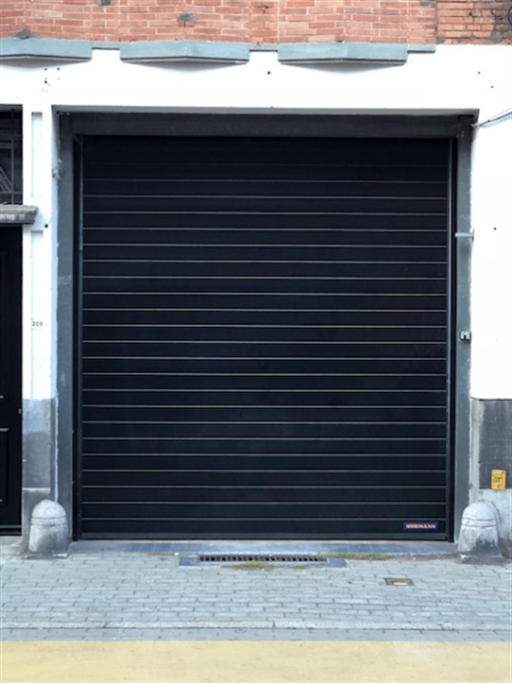 Garage te huur Veldstraat 208 - 8500 KORTRIJK