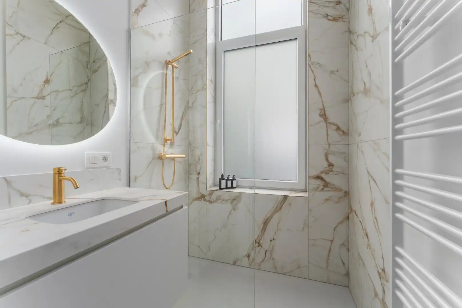 HIGH-END 2 SLPK APP OP CENTRALE LIGGING  foto 3