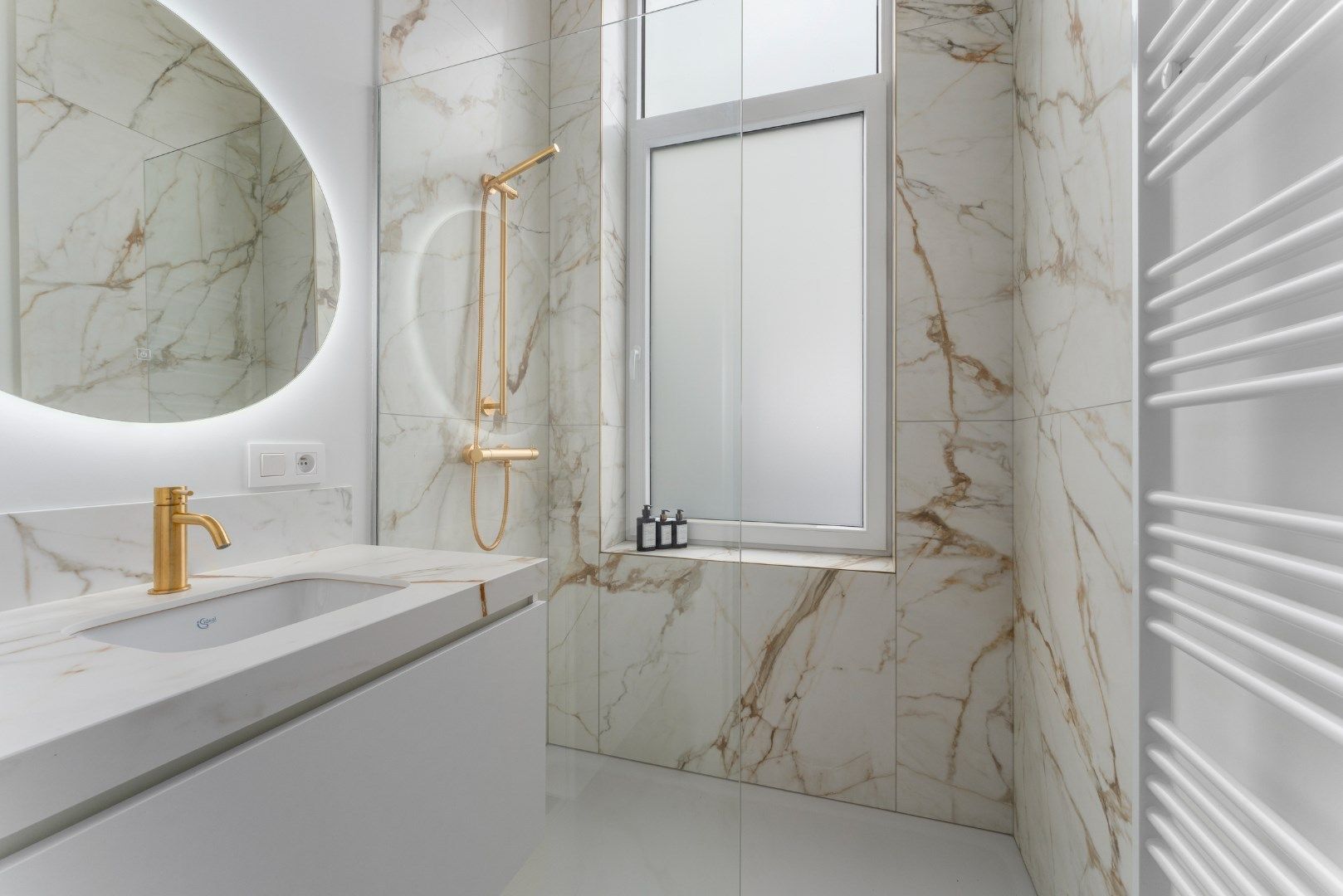 HIGH-END 2 SLPK APP OP CENTRALE LIGGING  foto 3