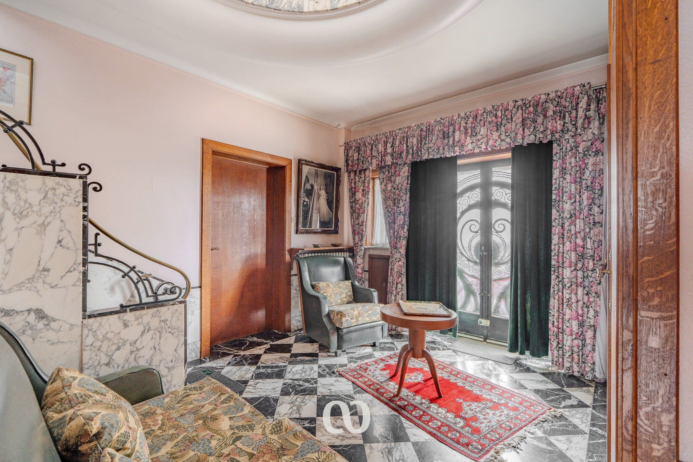 Zeer grote karaktervolle woning in art-deco stijl met tal van mogelijkheden foto 7