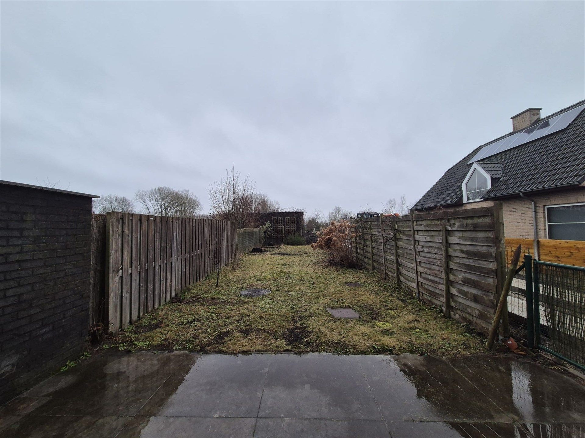 Rustig gelegen woning met tuin en garage. foto 10