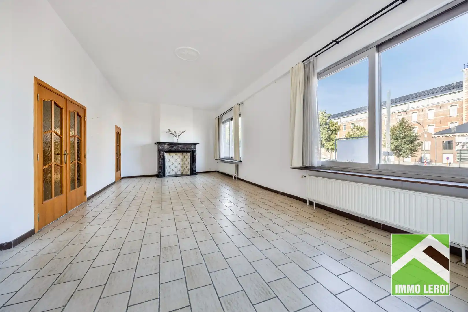 Zeer ruim gelijkvloers appartement met groot terras en tuin - centrum Tongeren foto 3