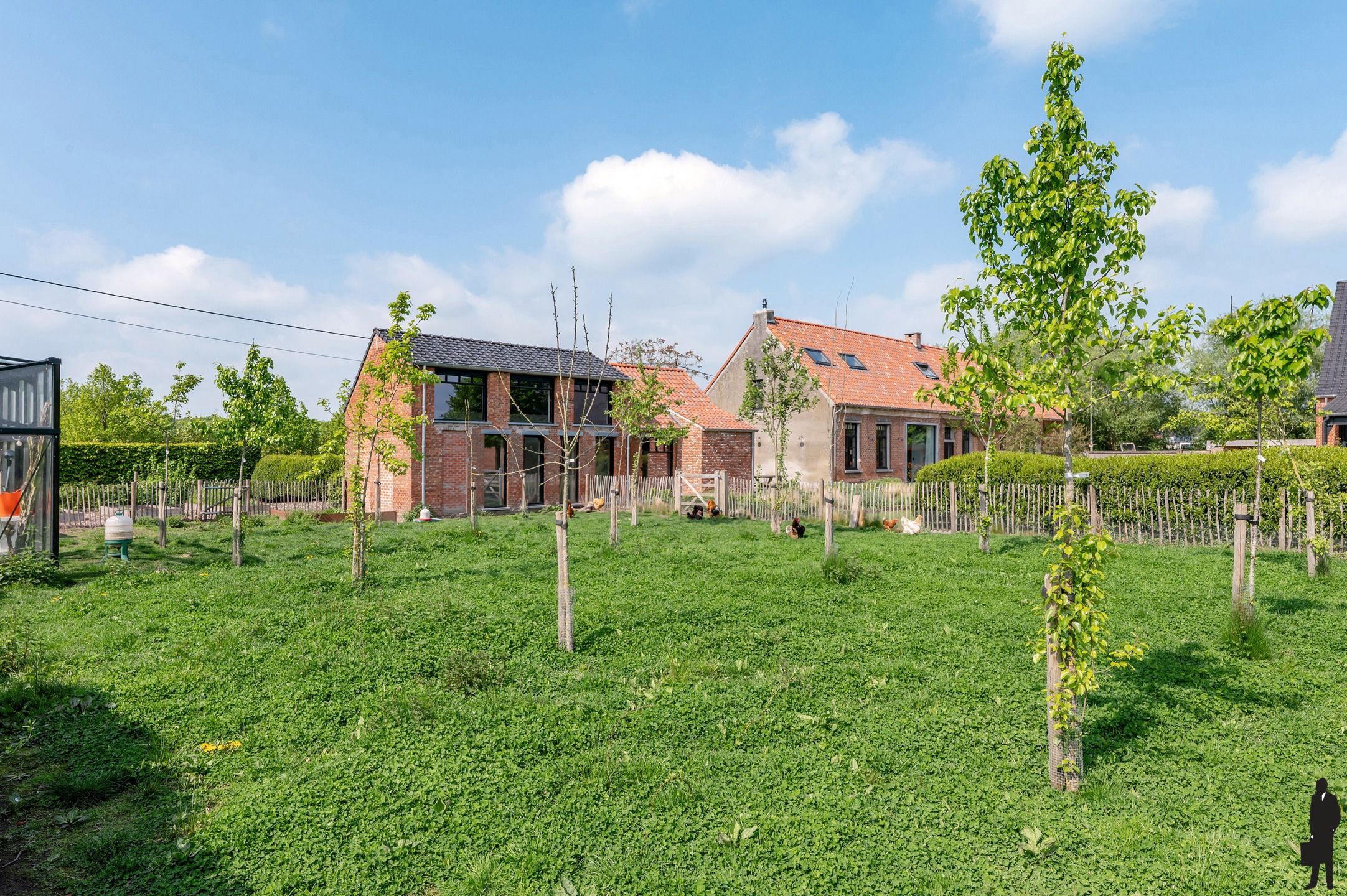 Unieke hoeve met schuur en bijgebouw op een perceel van 1ha foto 32