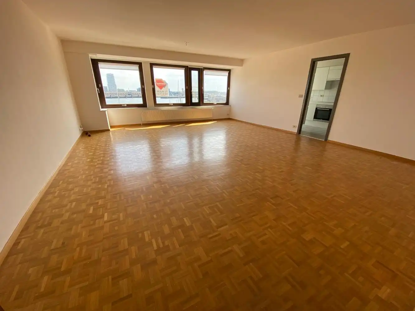 RESIDENTIE PORTO BELLO foto {{pictureIndex}}