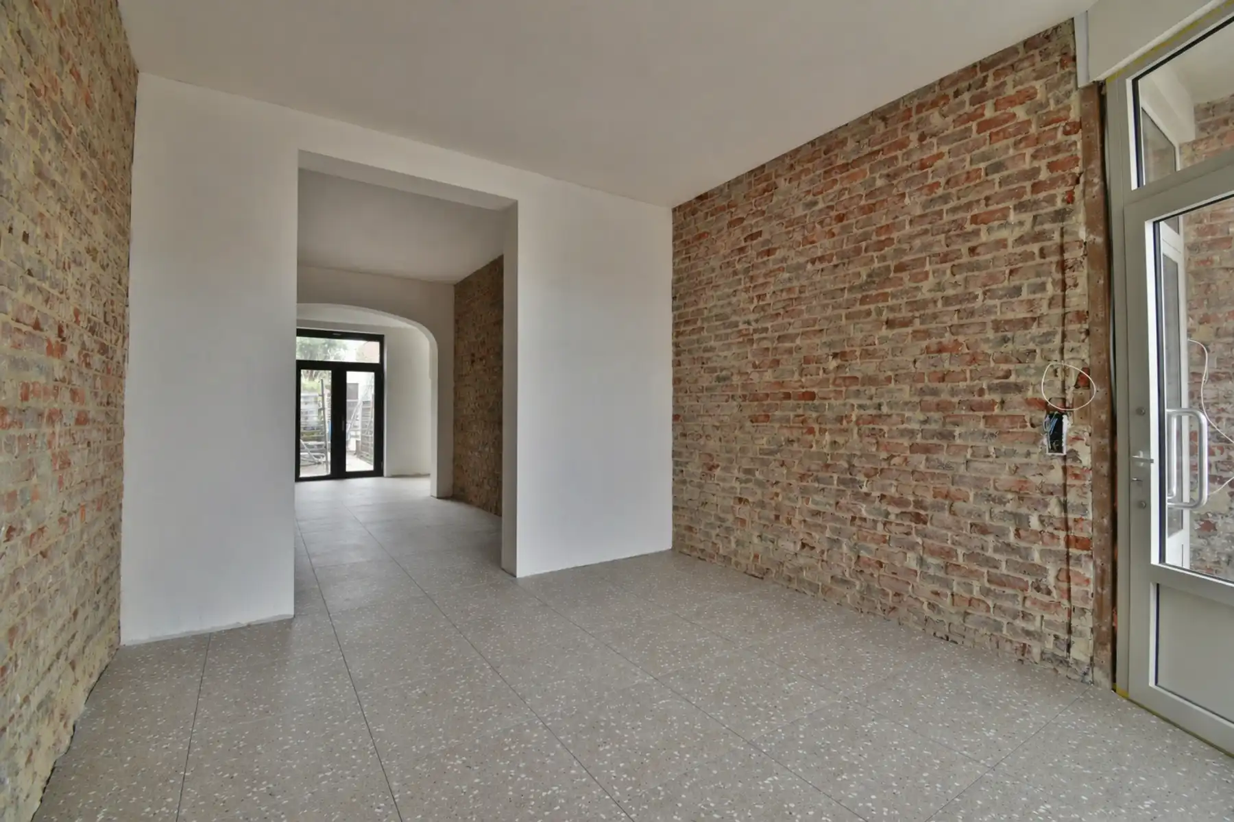 POP-UP Commercieel gelijkvloers in centrum Hoeilaart foto 2