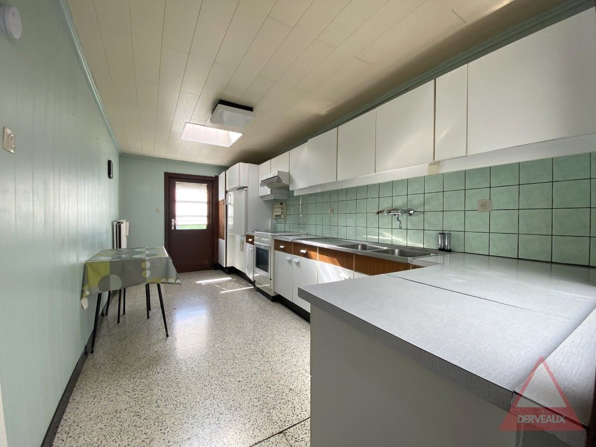 Zonnebeke - Woning met landelijke ligging en loods foto 5