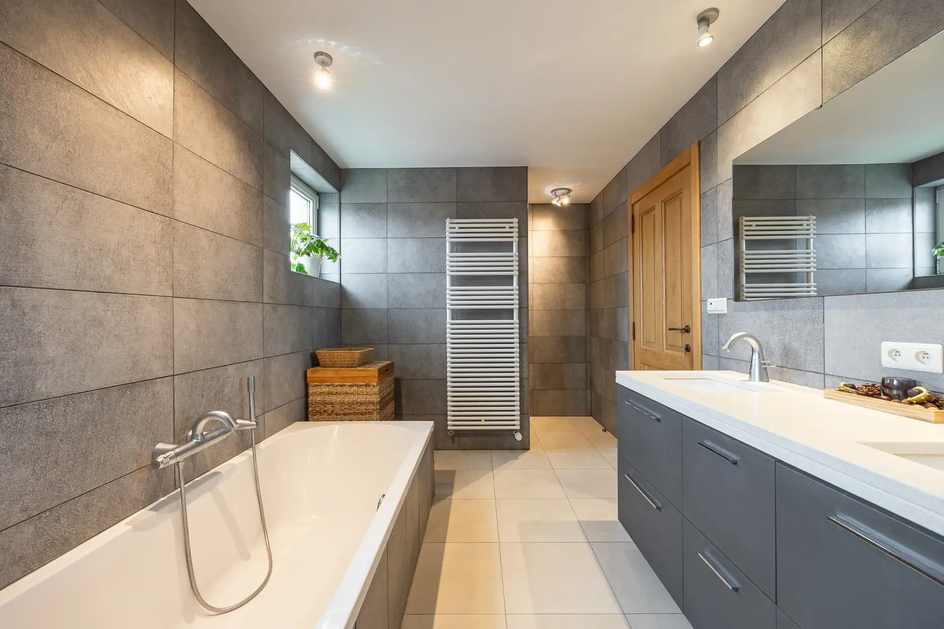 Ruime tijdloze villa met zwembad, poolhouse & prachtige tuin in Boortmeerbeek foto 13