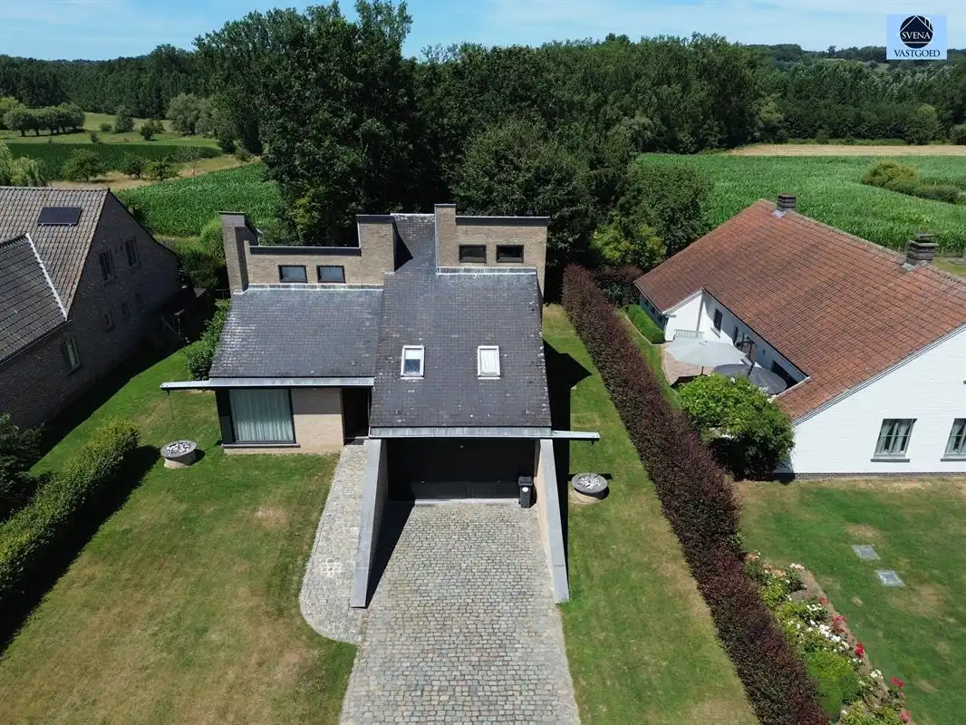 RUSTIG GELEGEN CHARMANTE VIERGEVELWONING MET 4 SLAAPKAMERS foto 11