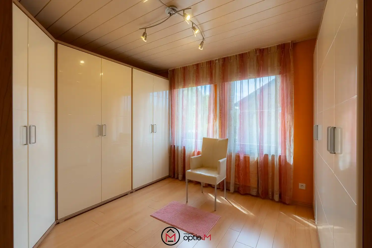 Instapklare woning te koop met mooie tuin in Stevoort foto 29