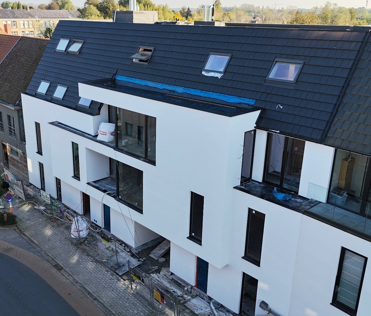 Uniek nieuwbouw appartement met 2 slaapkamers en veel zonlicht te Eernegem foto 4