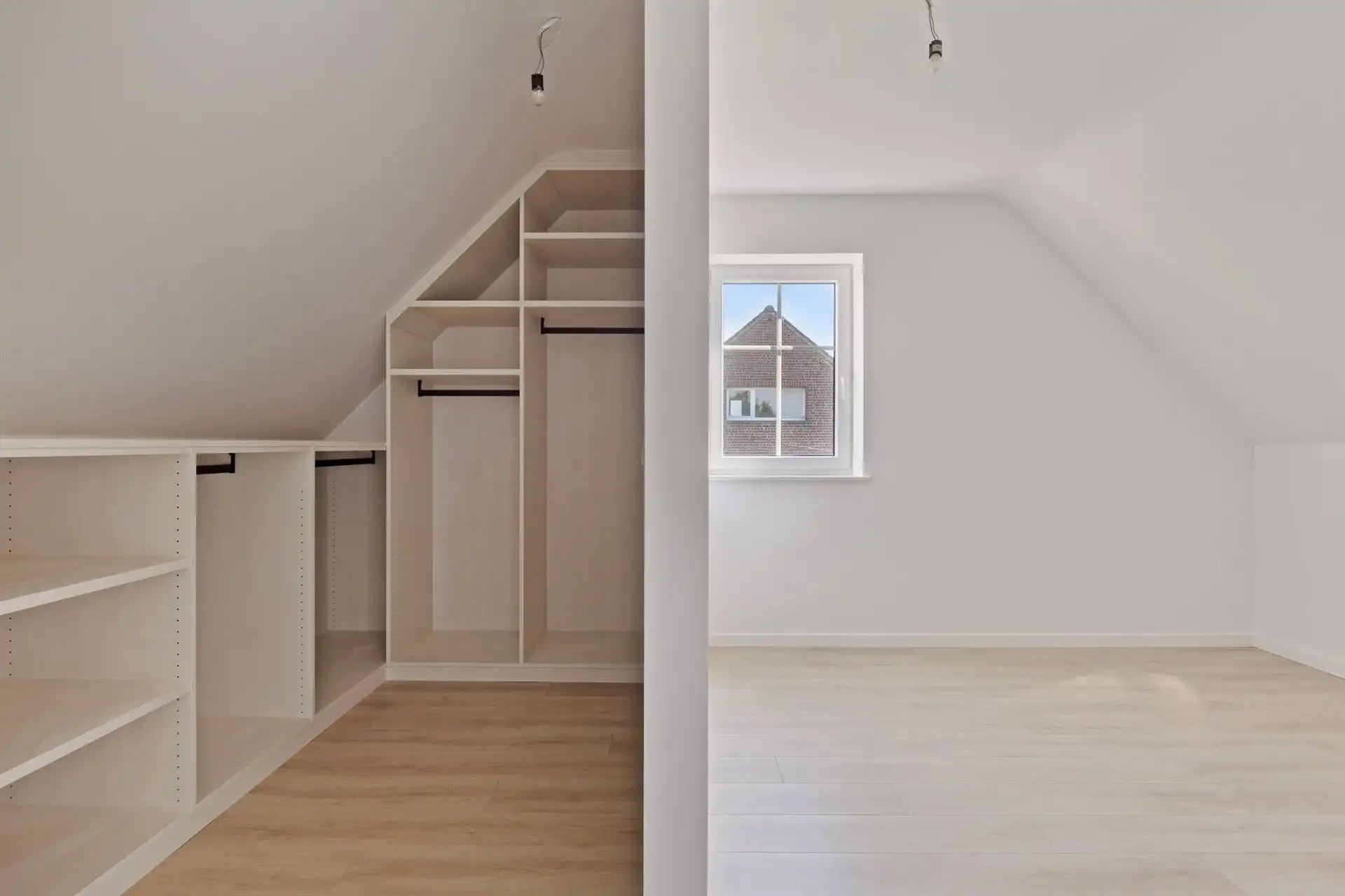 Nieuwbouw woning nabij centrum foto 18