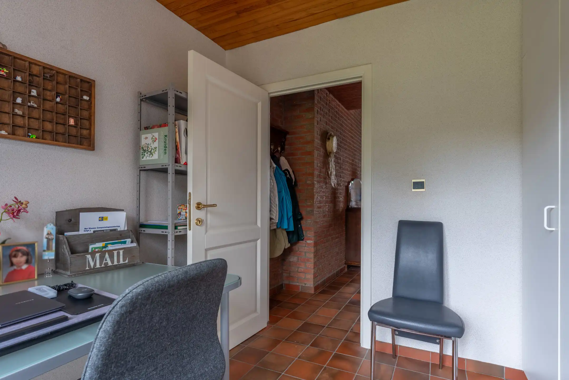 Gunstig gel. instapklare woning op mooi perceel van 1.000 m² foto 14